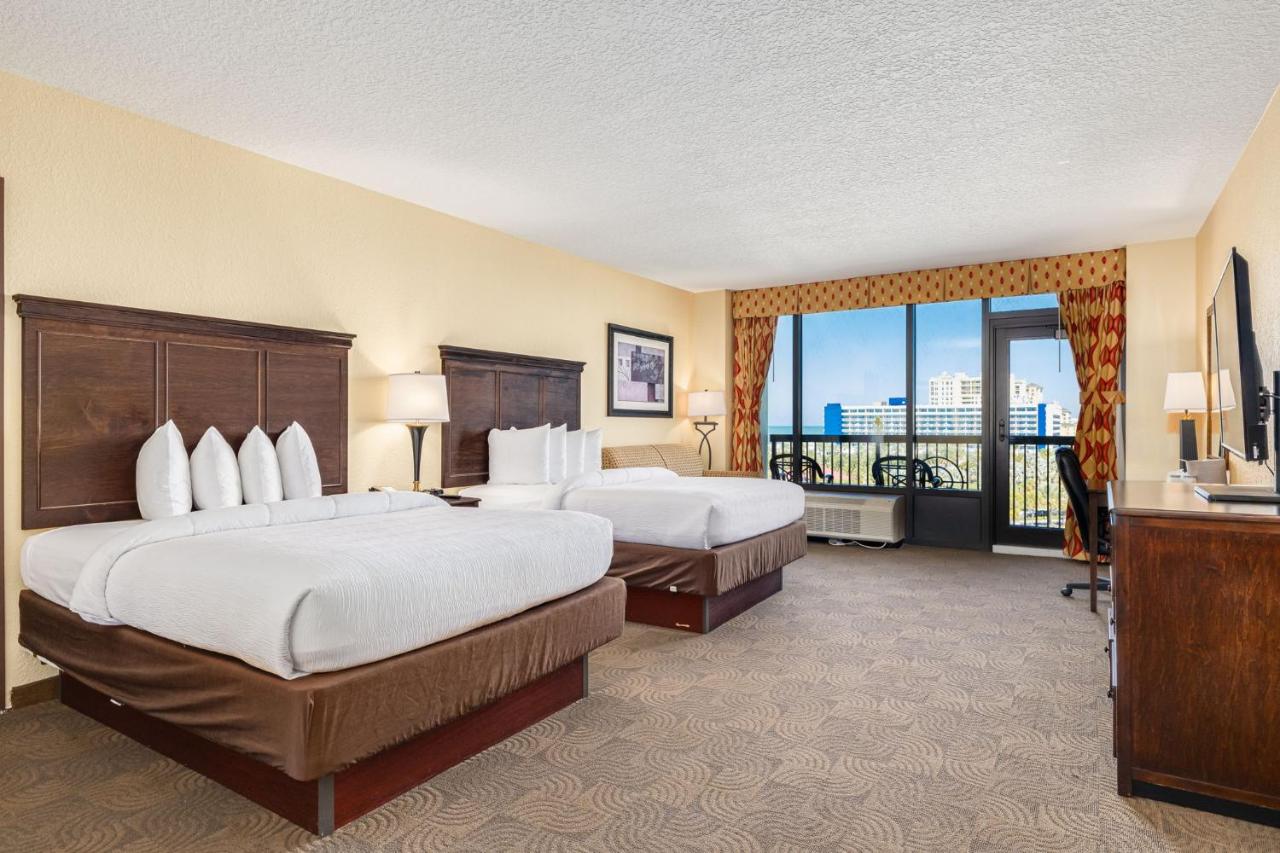 Premier, 2 queen beds, kitchenette, balcony room