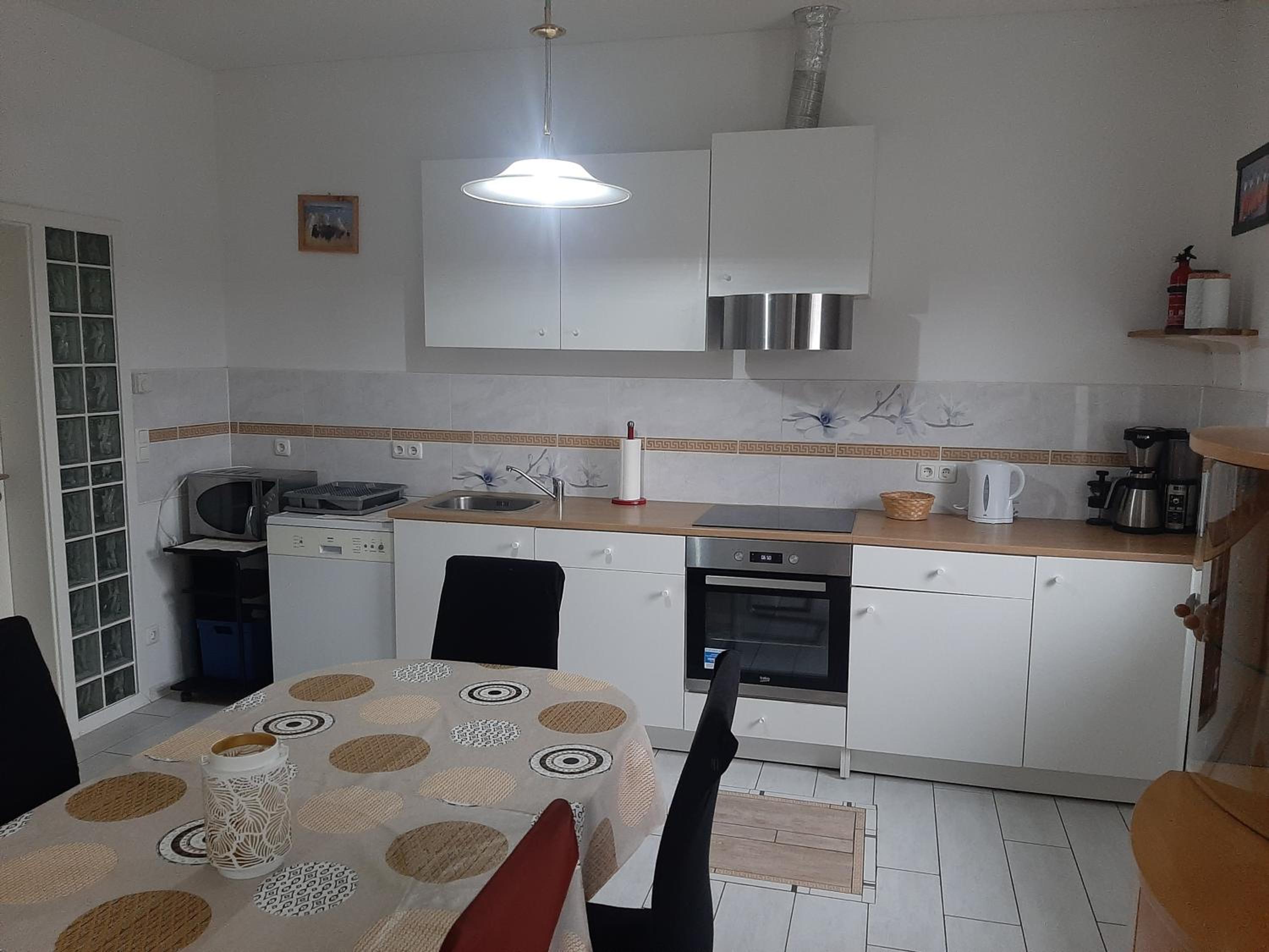 Apartment with Terrace - Photo 27