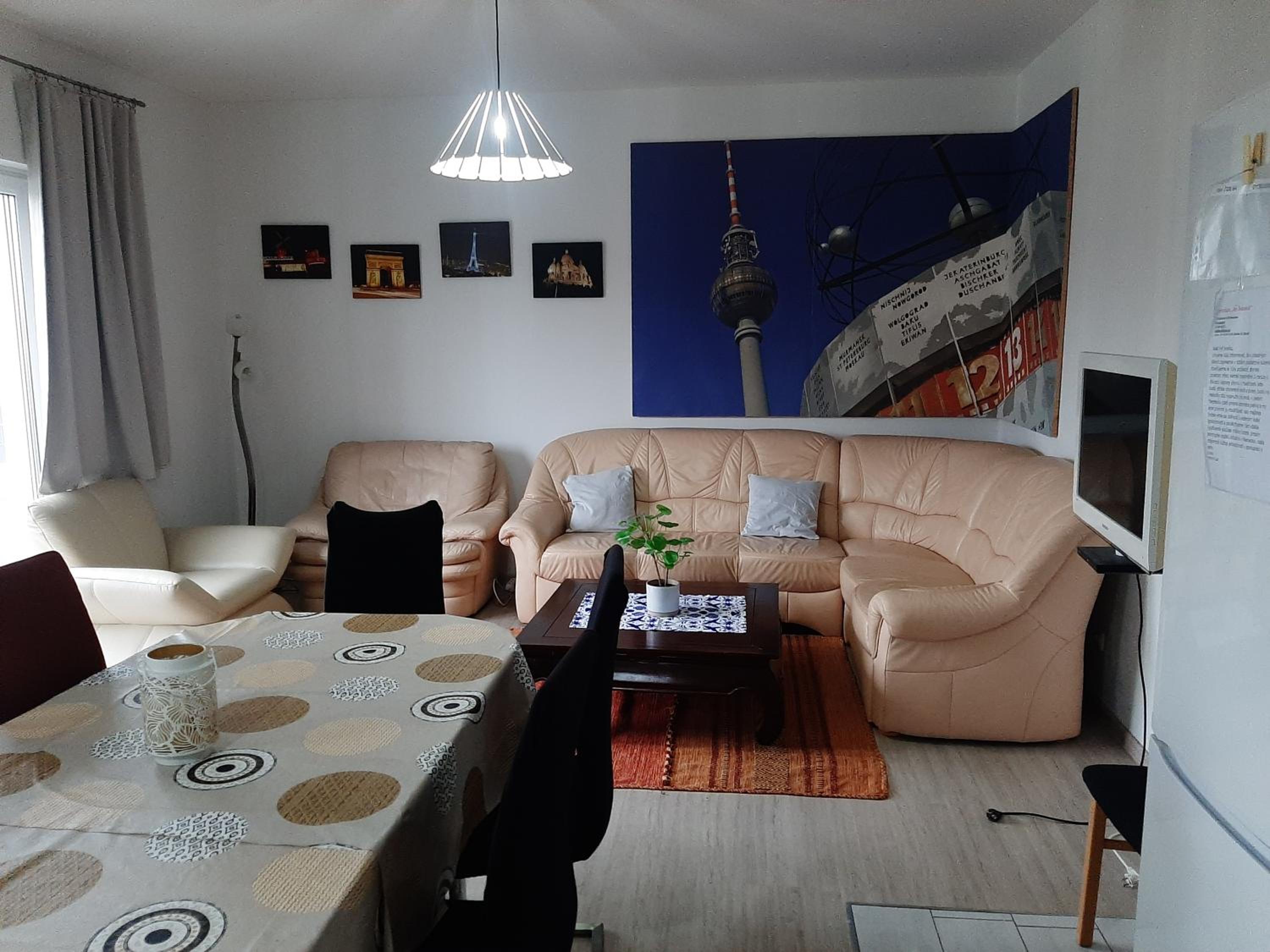 Apartment with Terrace - Photo 29