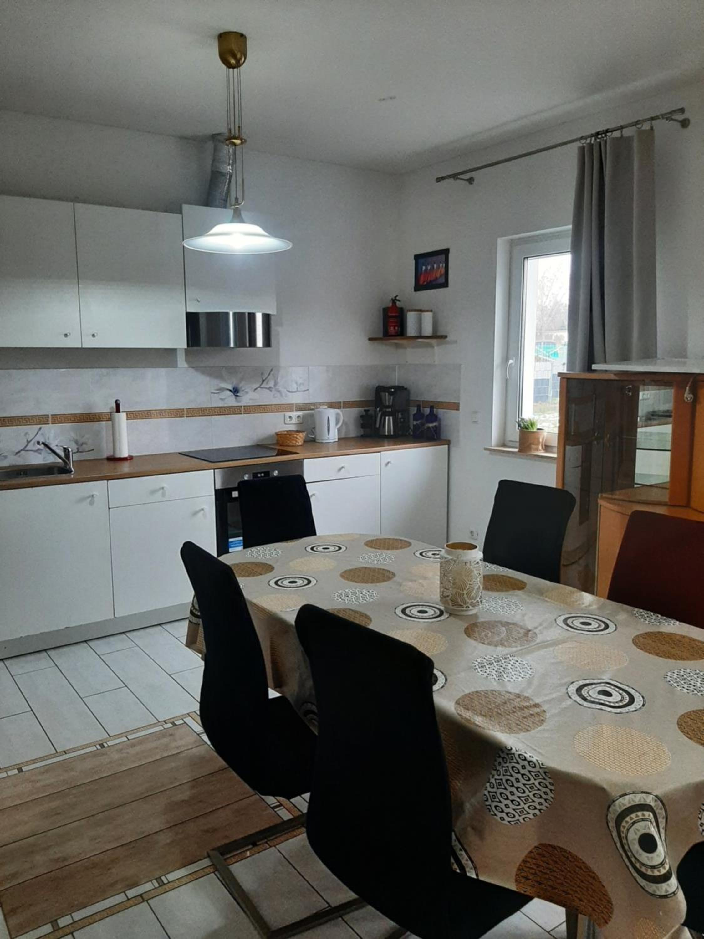 Apartment with Terrace - Photo 31
