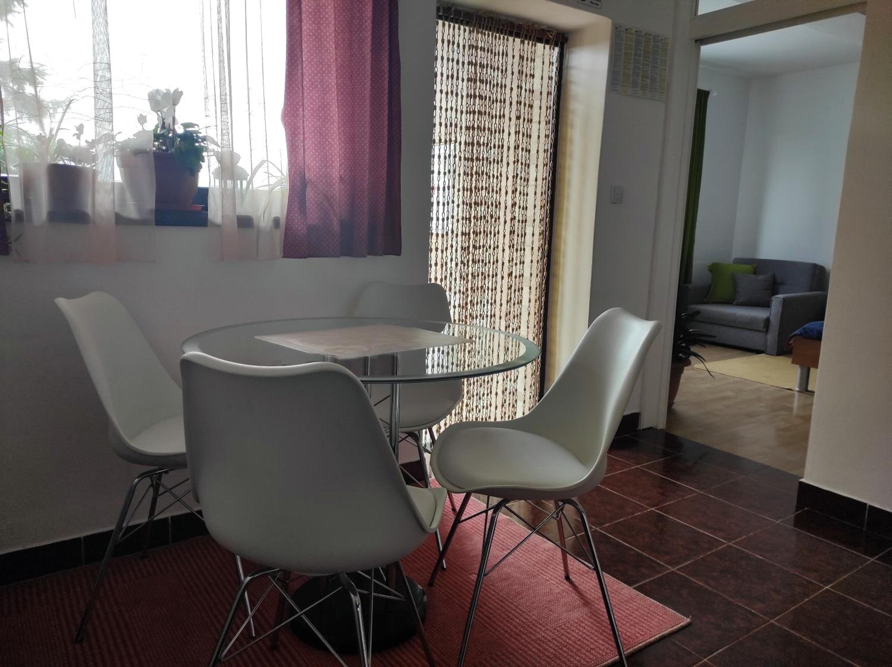Apartment - Photo 32