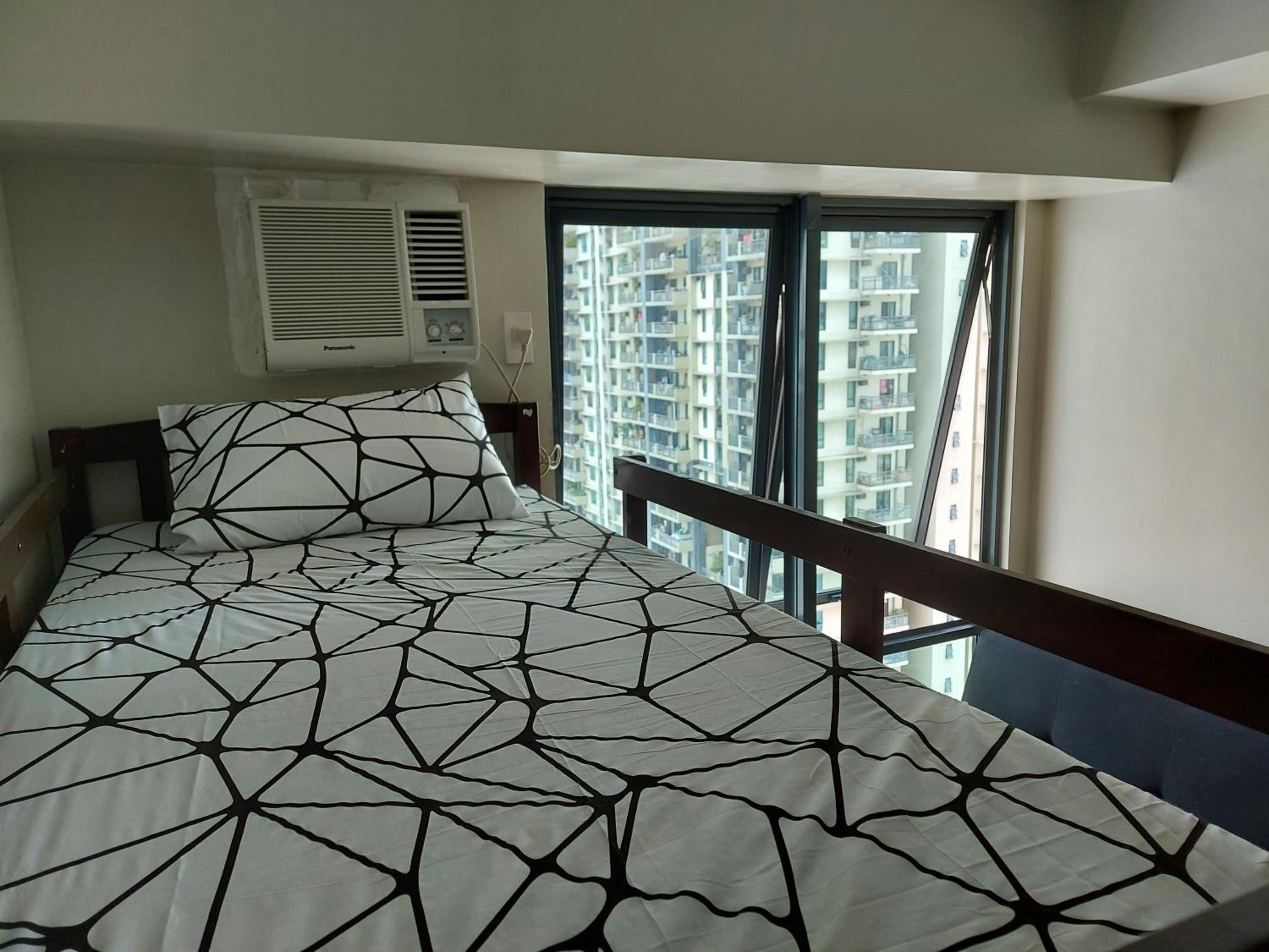 One-Bedroom Apartment - Photo 19