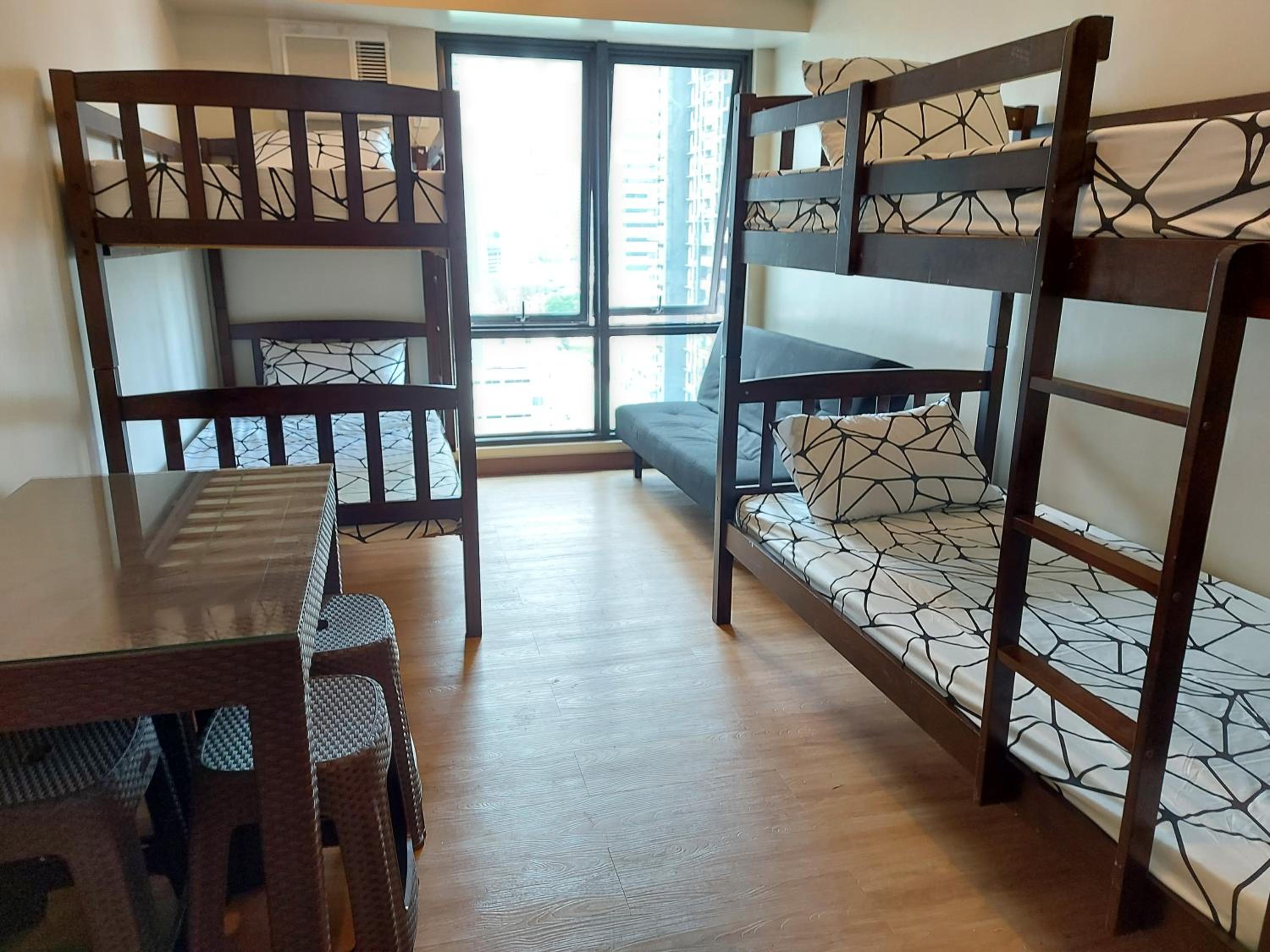One-Bedroom Apartment - Photo 18