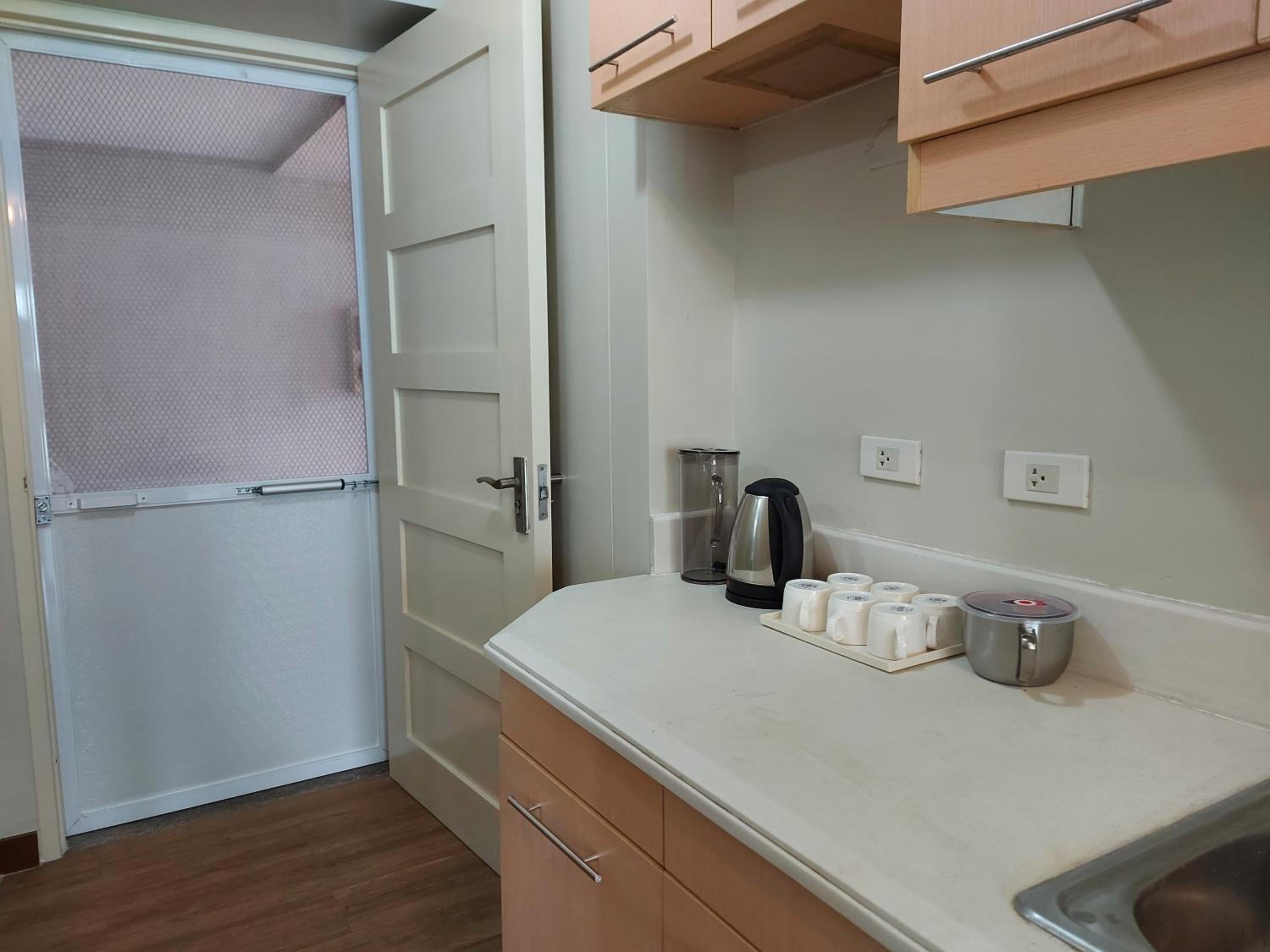 One-Bedroom Apartment - Photo 4