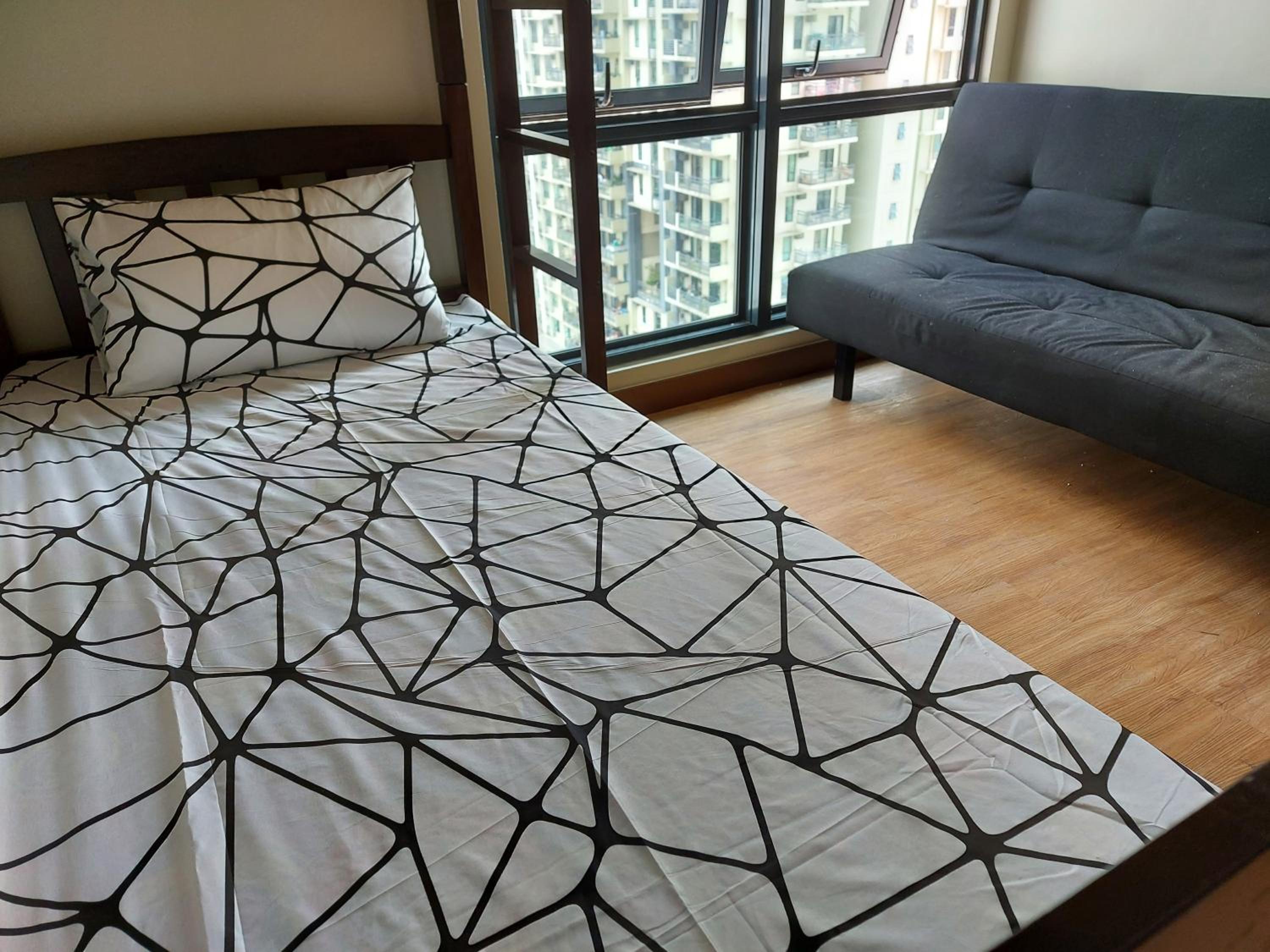 One-Bedroom Apartment - Photo 20