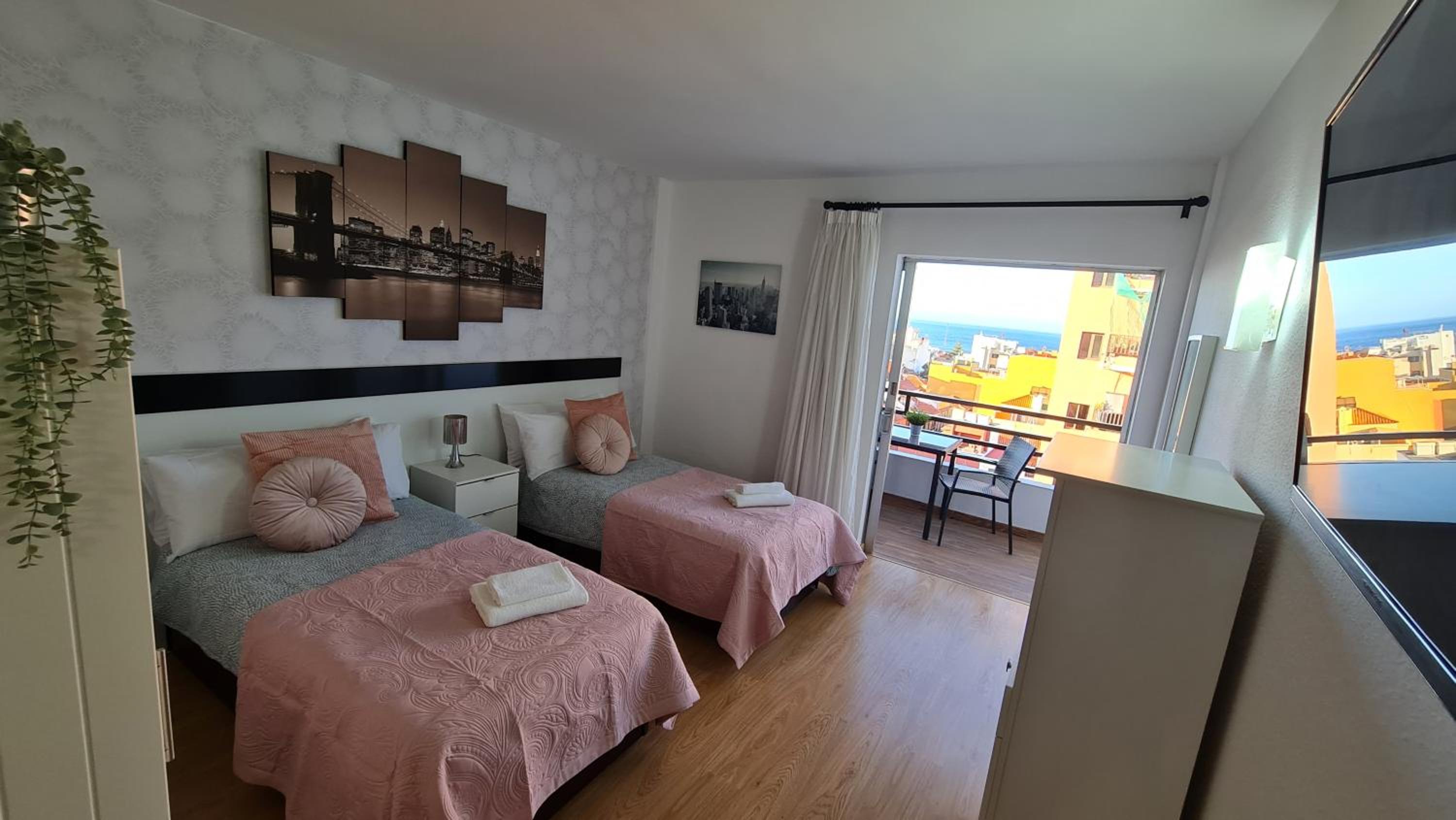 Studio With Balcony