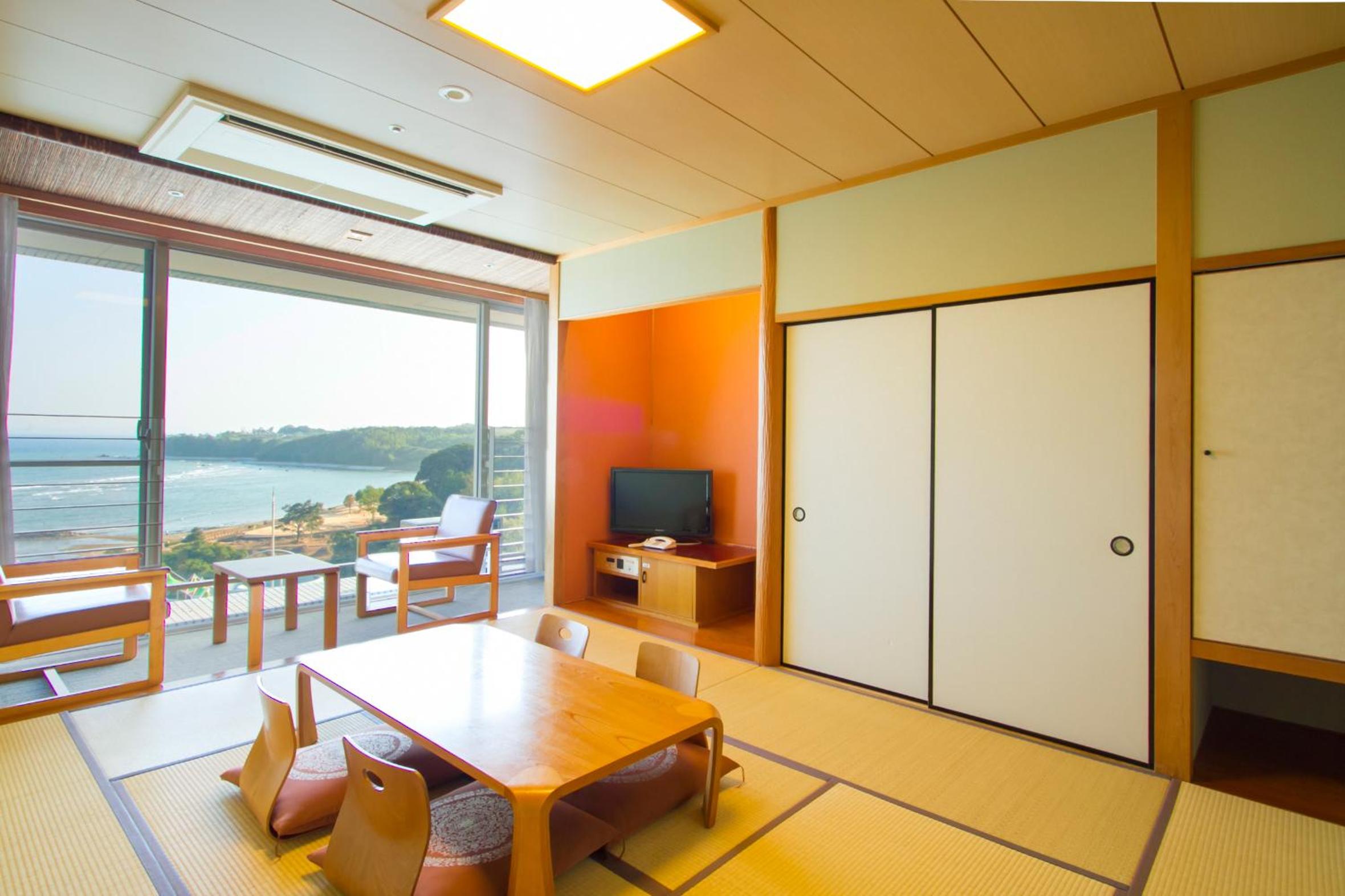 Japanese-Style Room with Sea View and Shared Bathroom - Non-Smoking - Swimming Pool Free of Charge photo 3