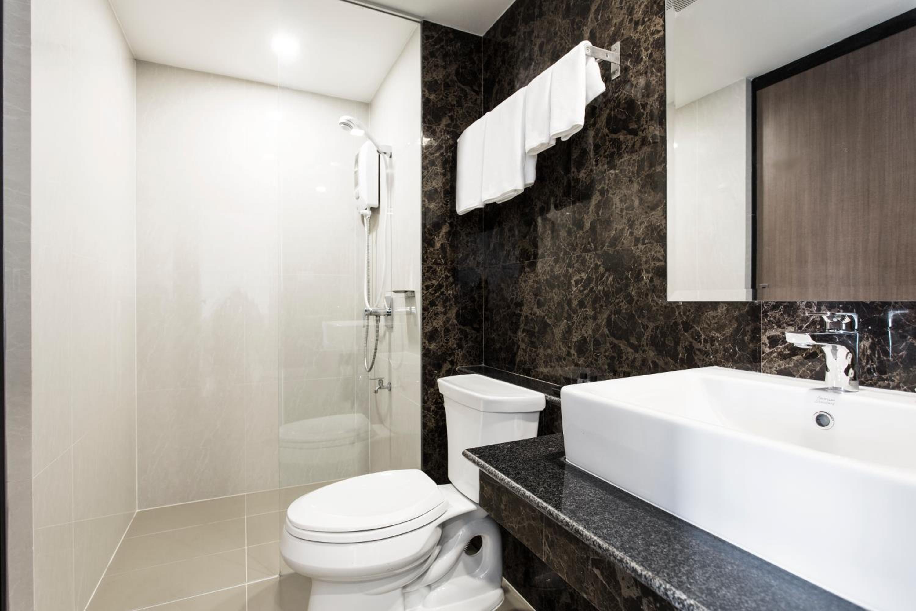 One Bedroom Suite  - Photo 6