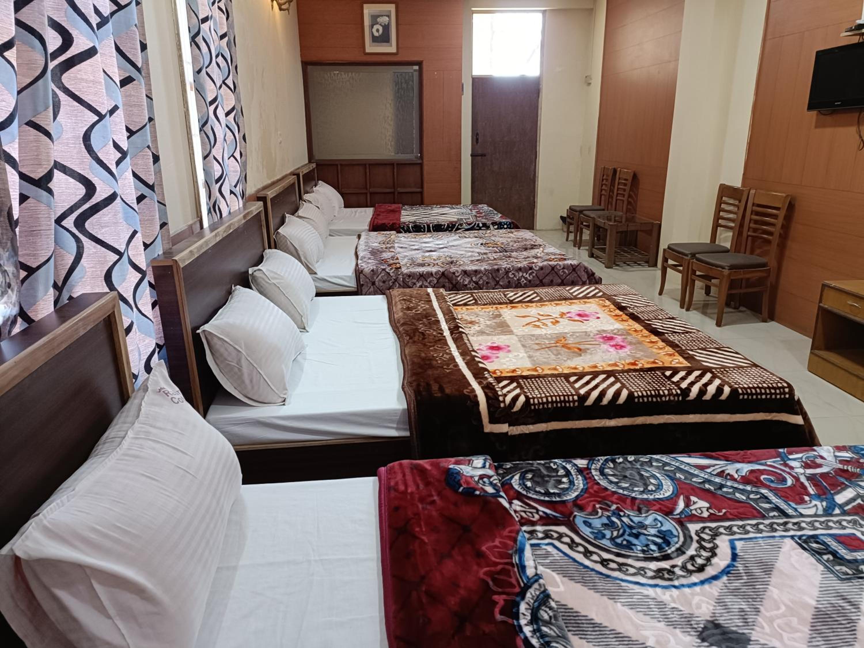 4-Bed Mixed Dormitory Room