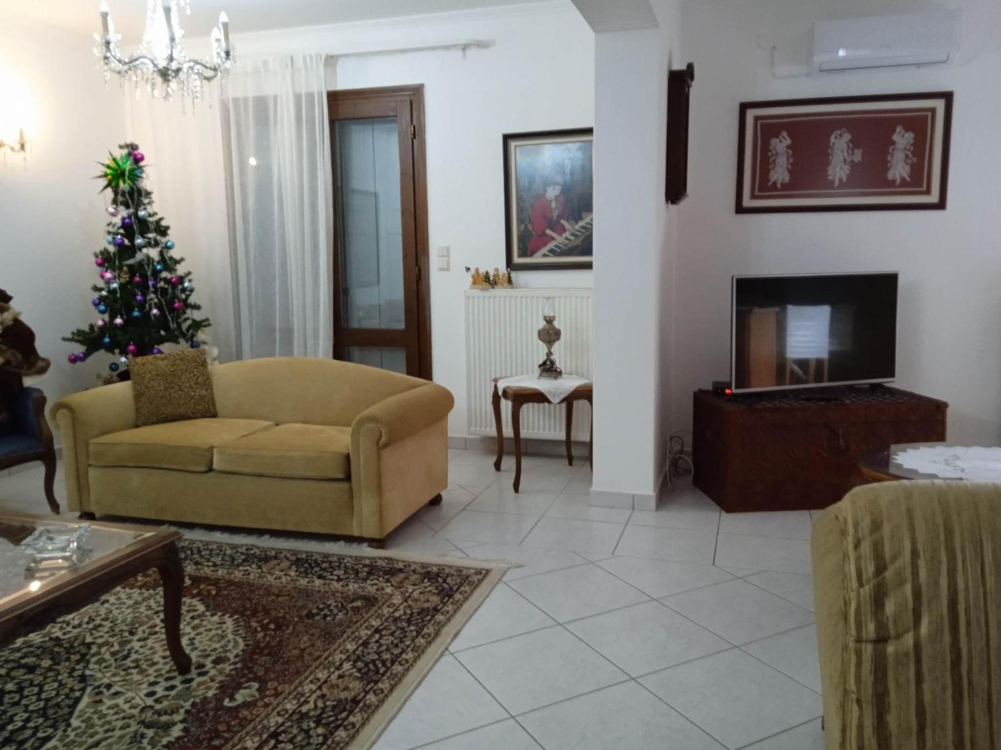 Three-Bedroom House photo 1
