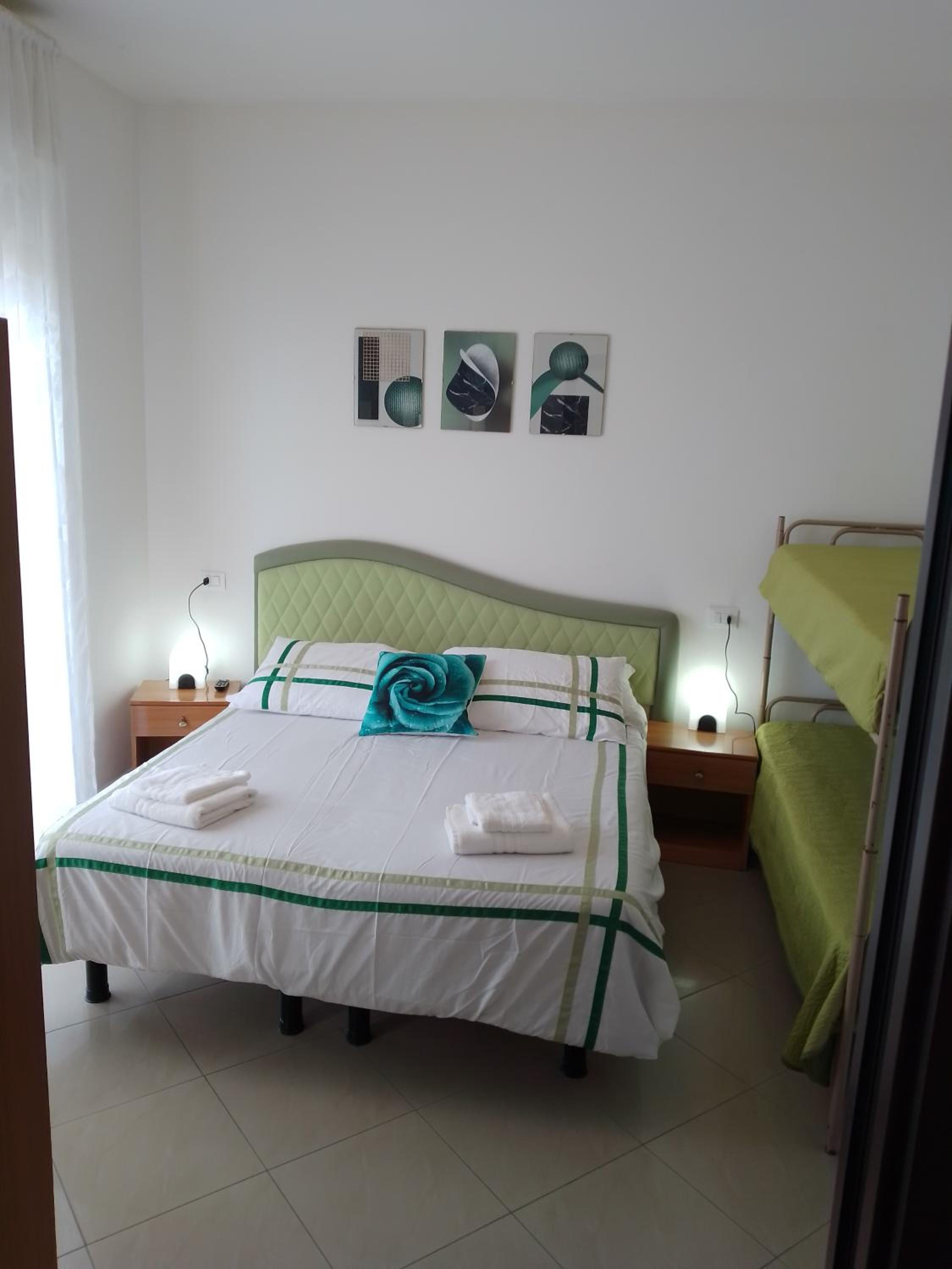 Quadruple Room with Sea View