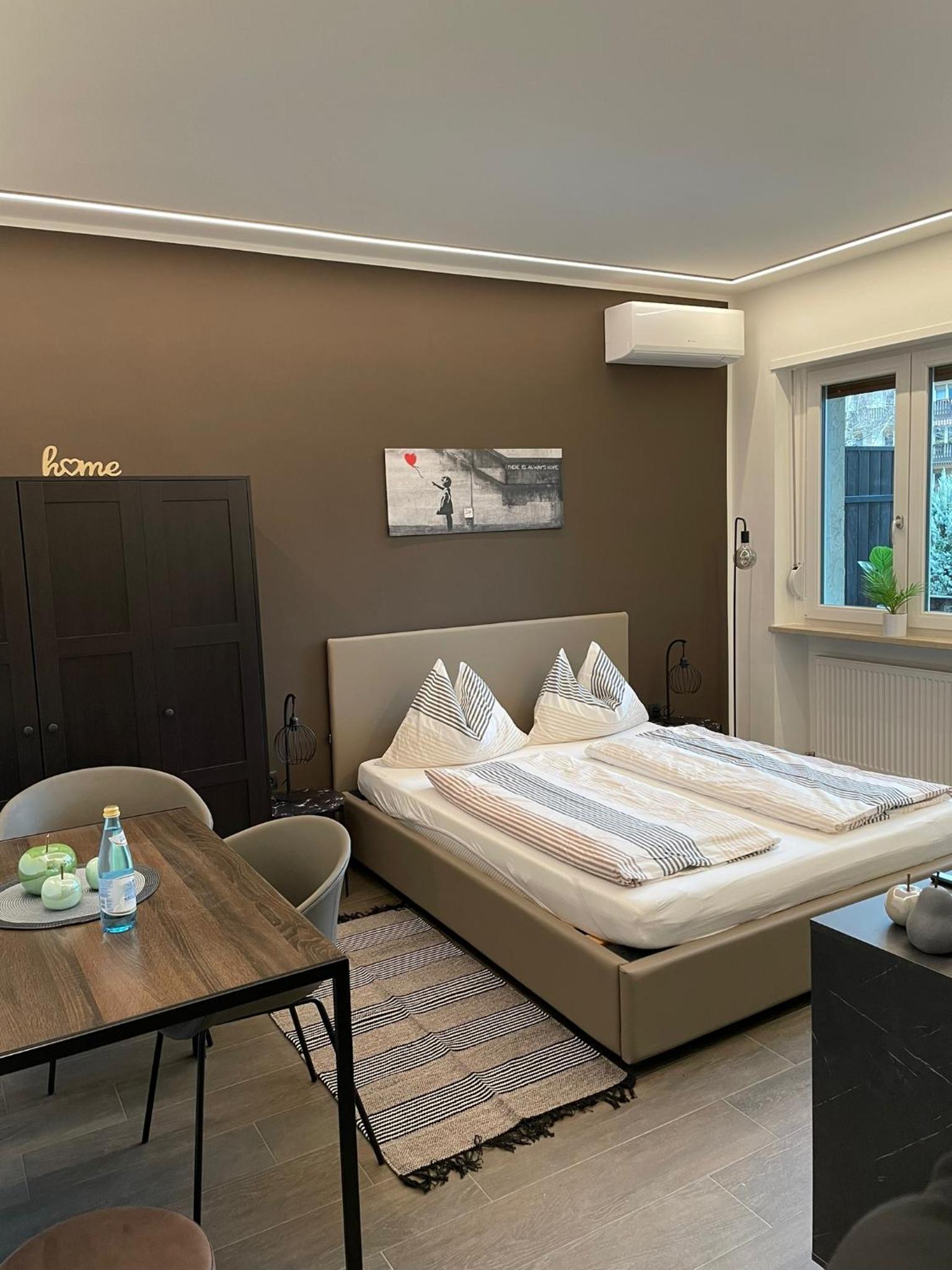 Studio Apartment