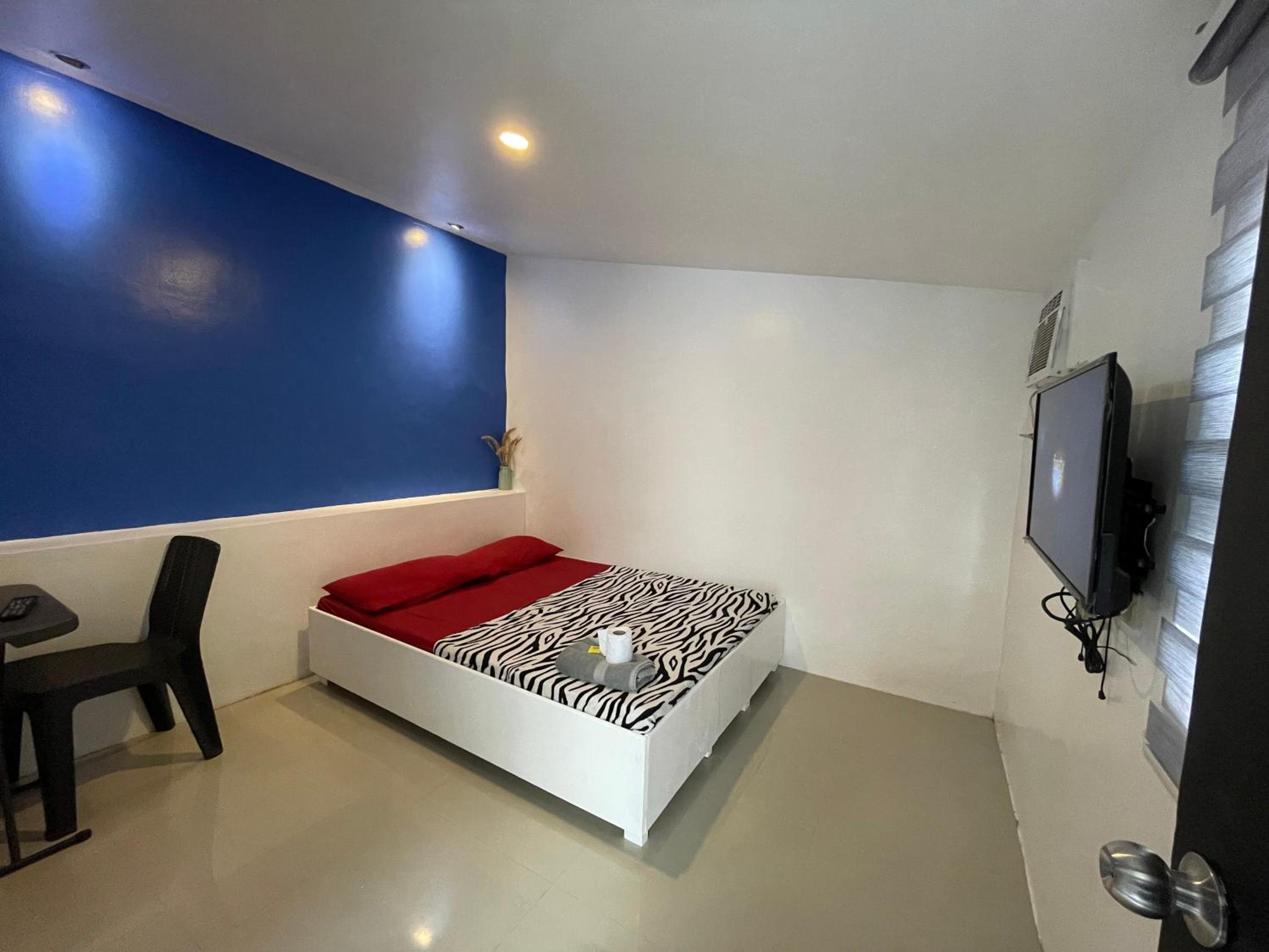 Standard Queen Room - Photo 1