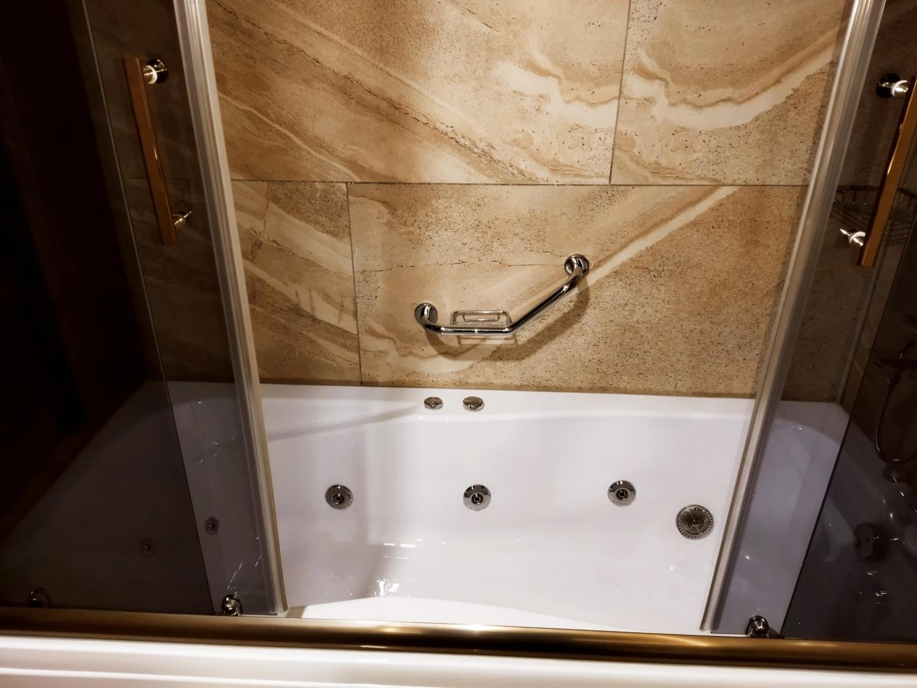 Deluxe Double Room with Sea View - Photo 4