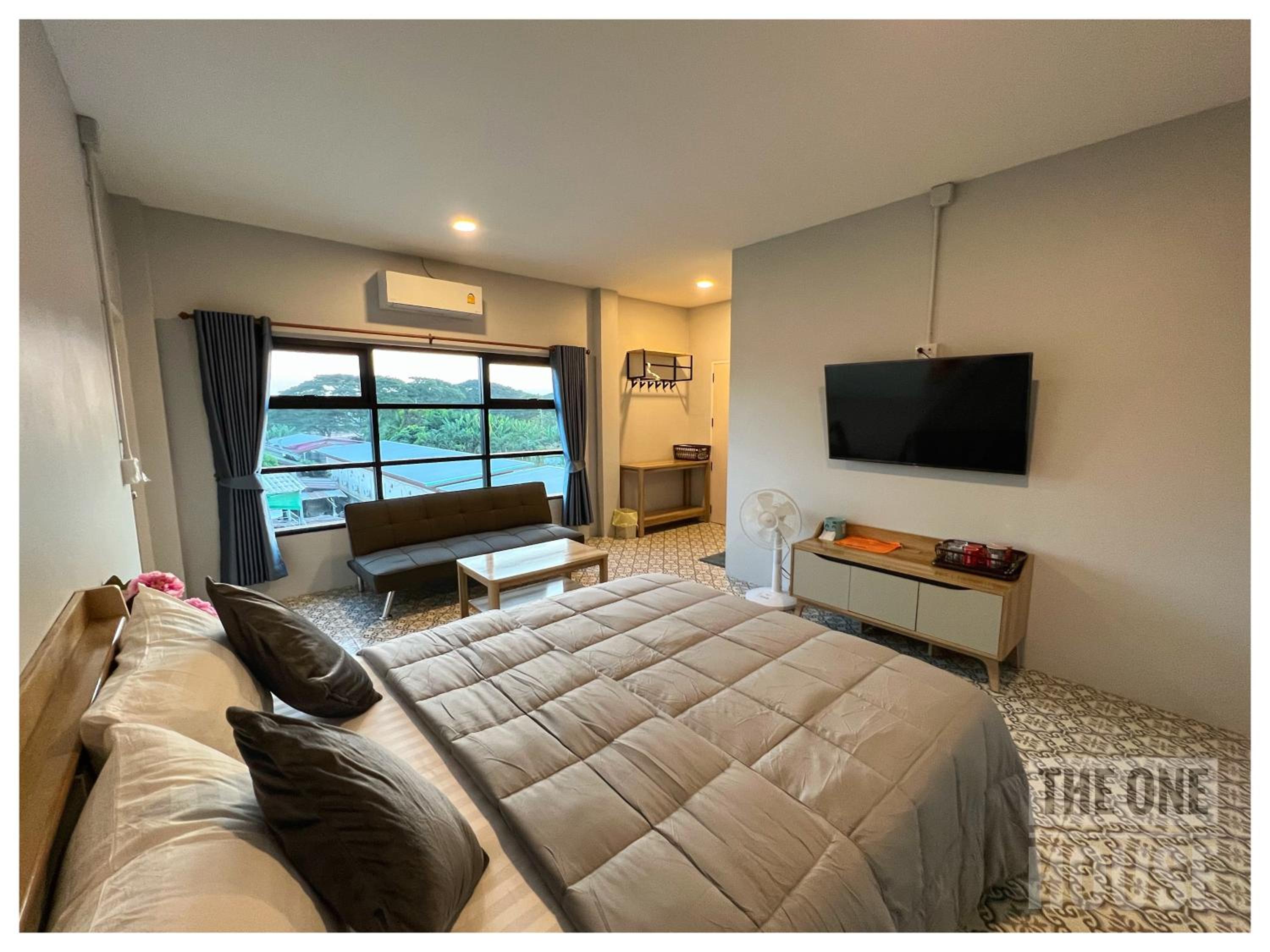 Double Room with Balcony (2 Adults + 1 Child) photo 3