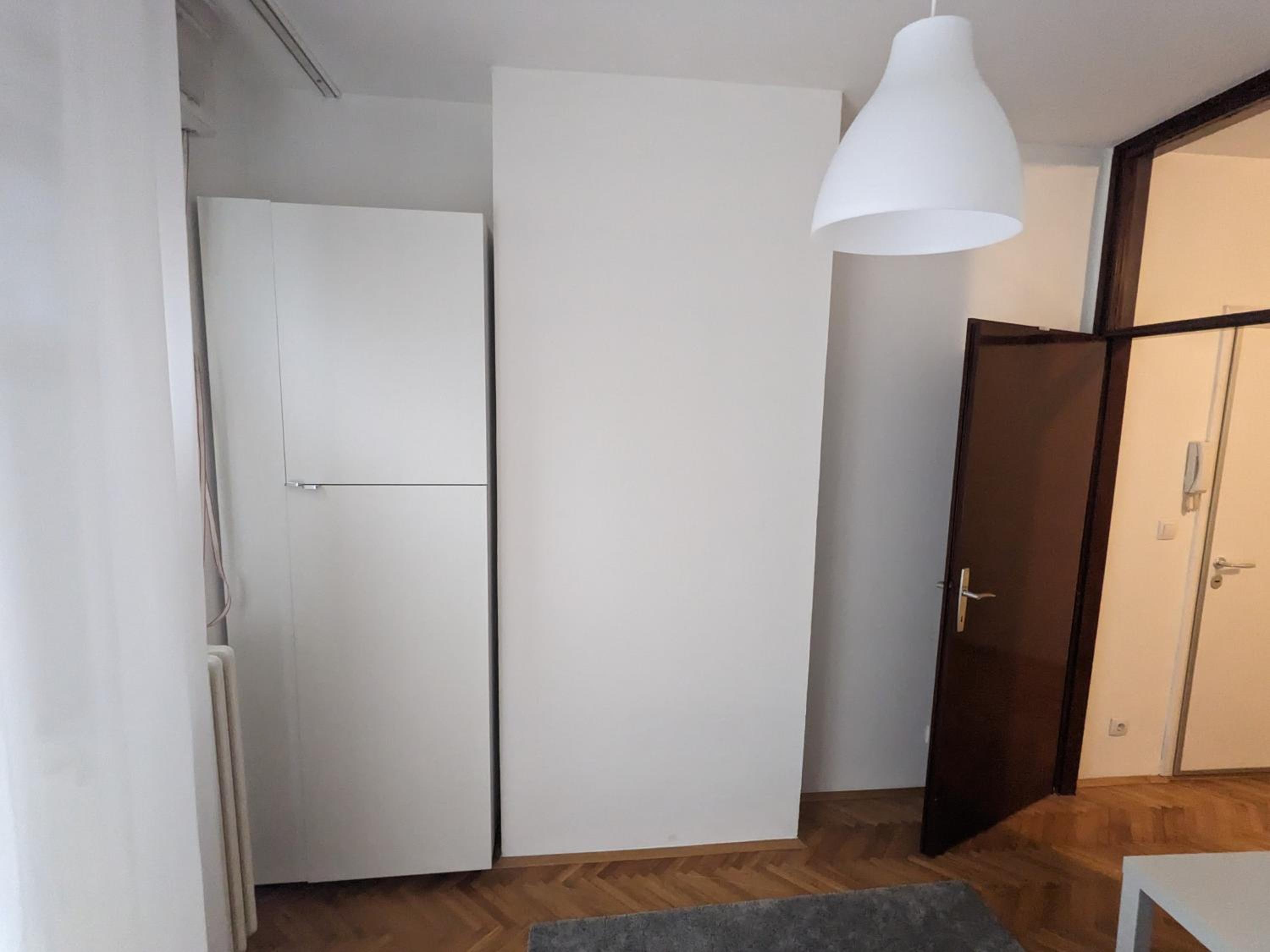 One-Bedroom Apartment photo 3