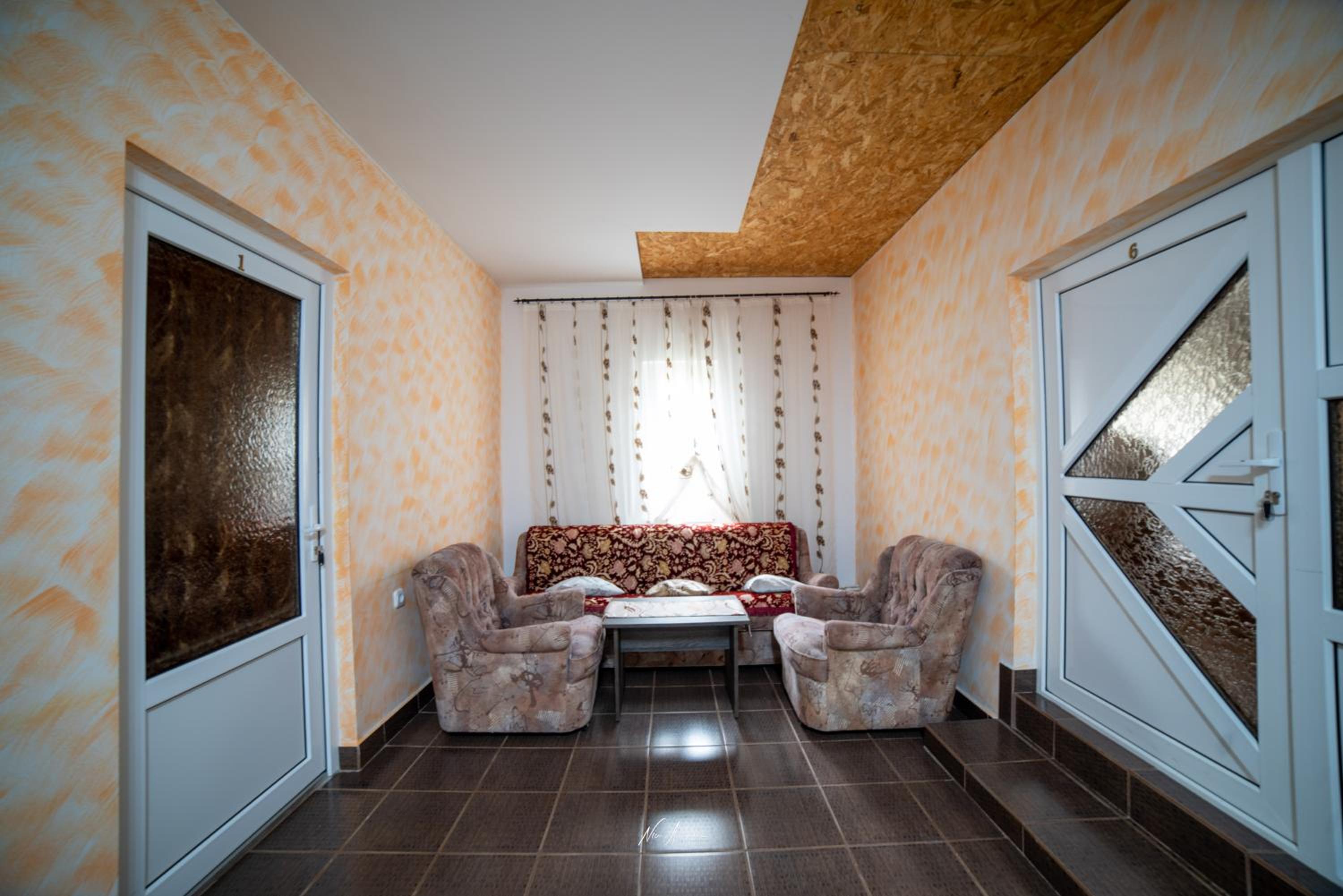 Double Room with Private Bathroom photo 2