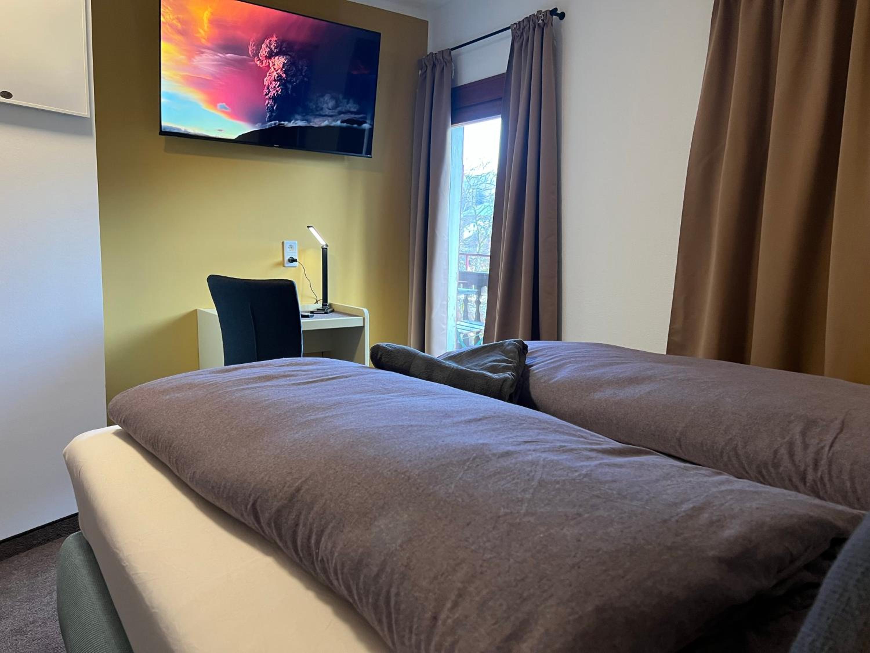 Double Room - Photo 18