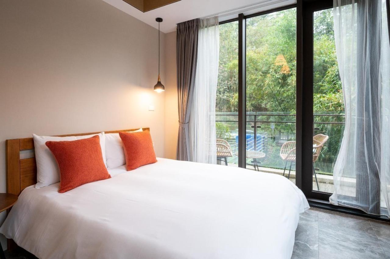 Double Room with Mountain View - Photo 2