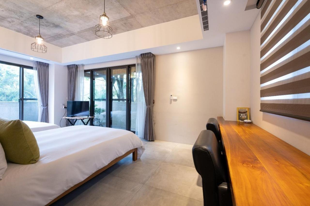 Quadruple Room with Garden View - Photo 5