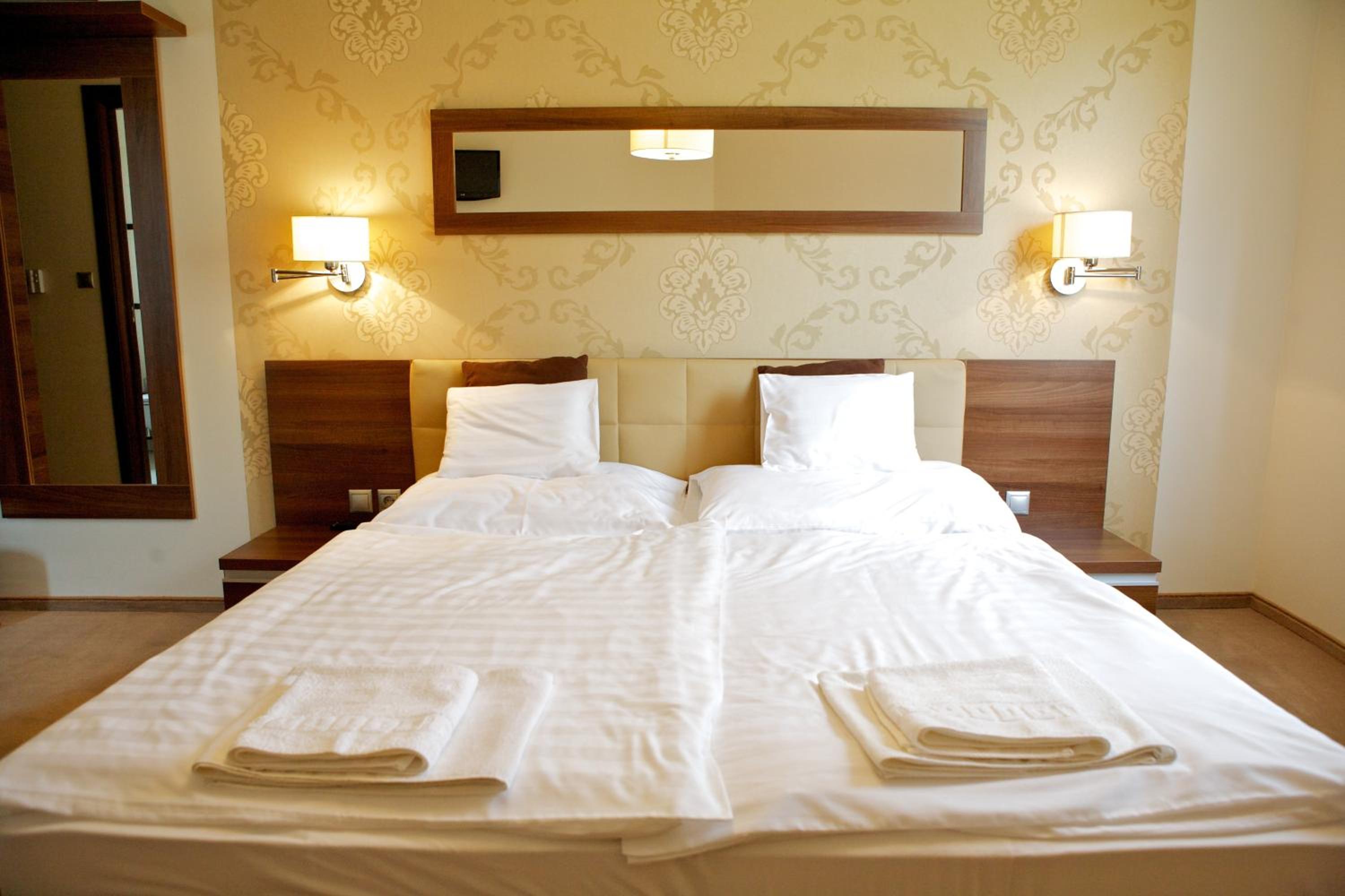 Double Room - Photo 14