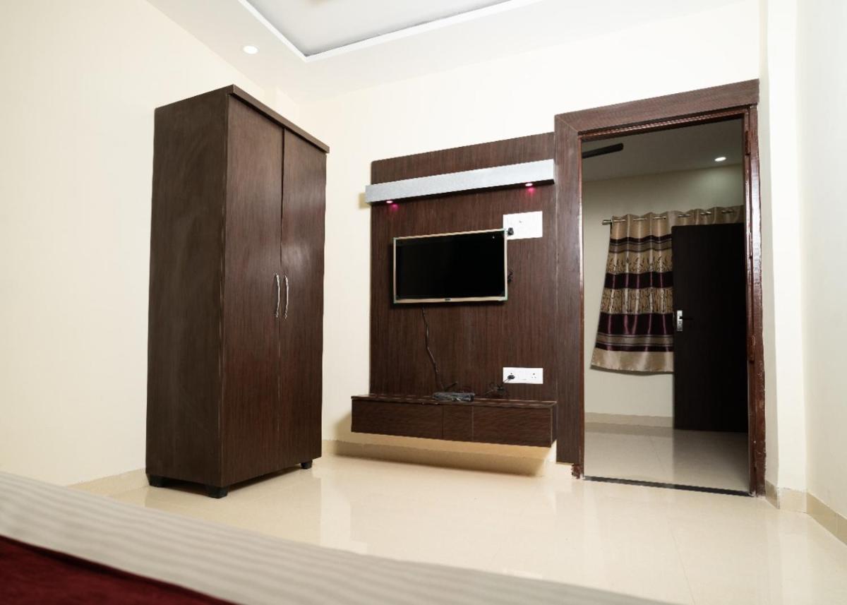 Standard Double Room - Photo 2