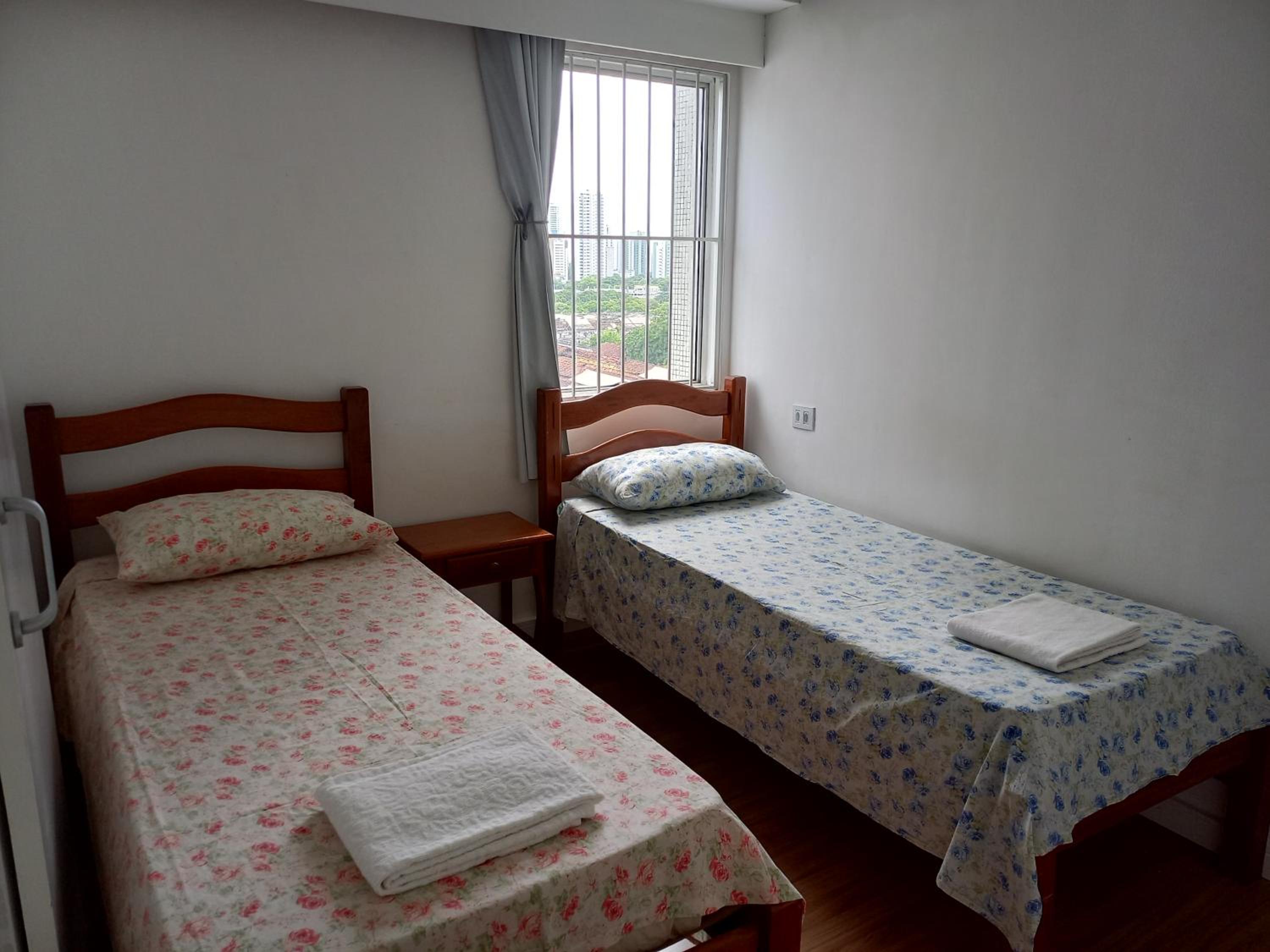 Twin Room with Private Bathroom