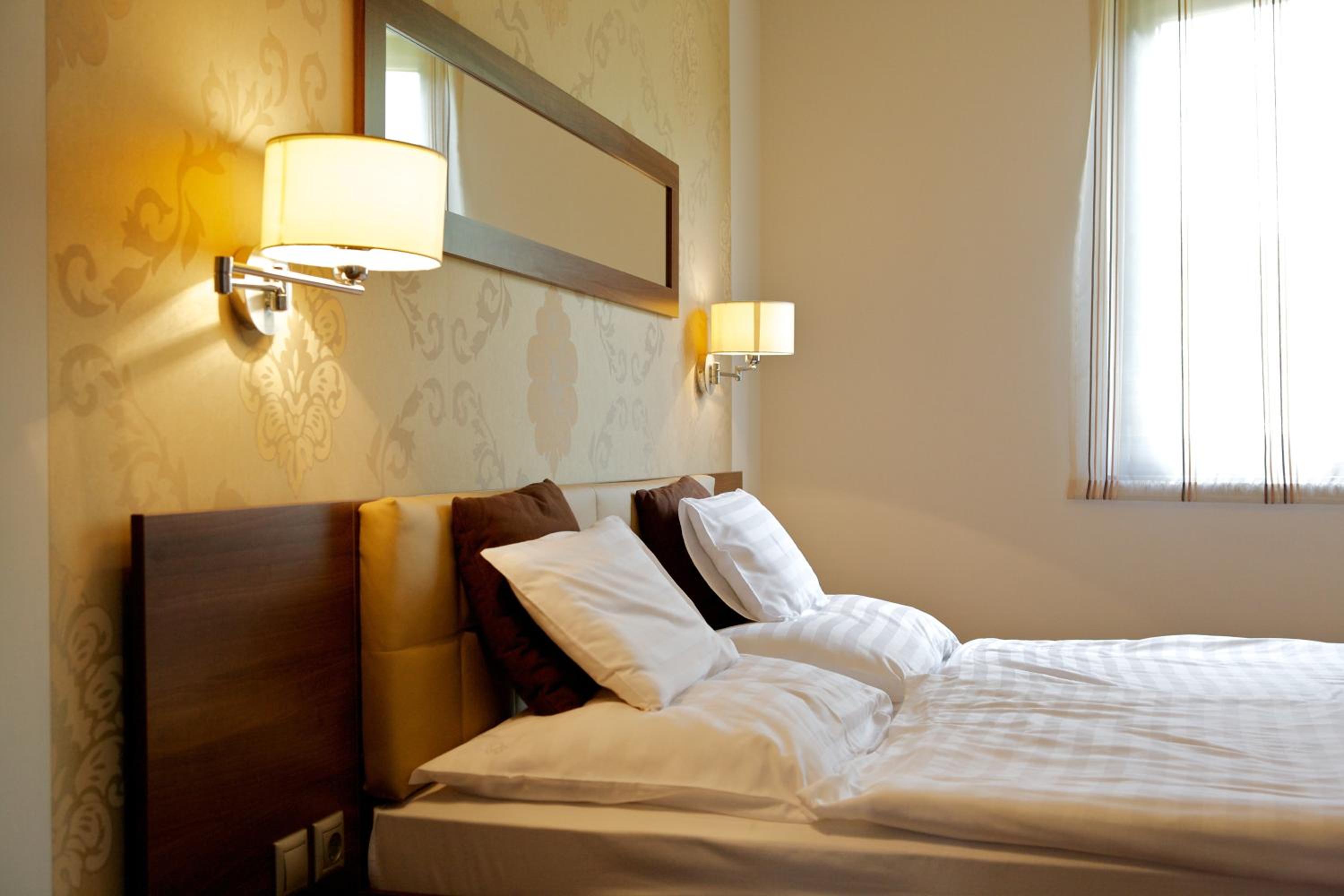 Double Room - Photo 12