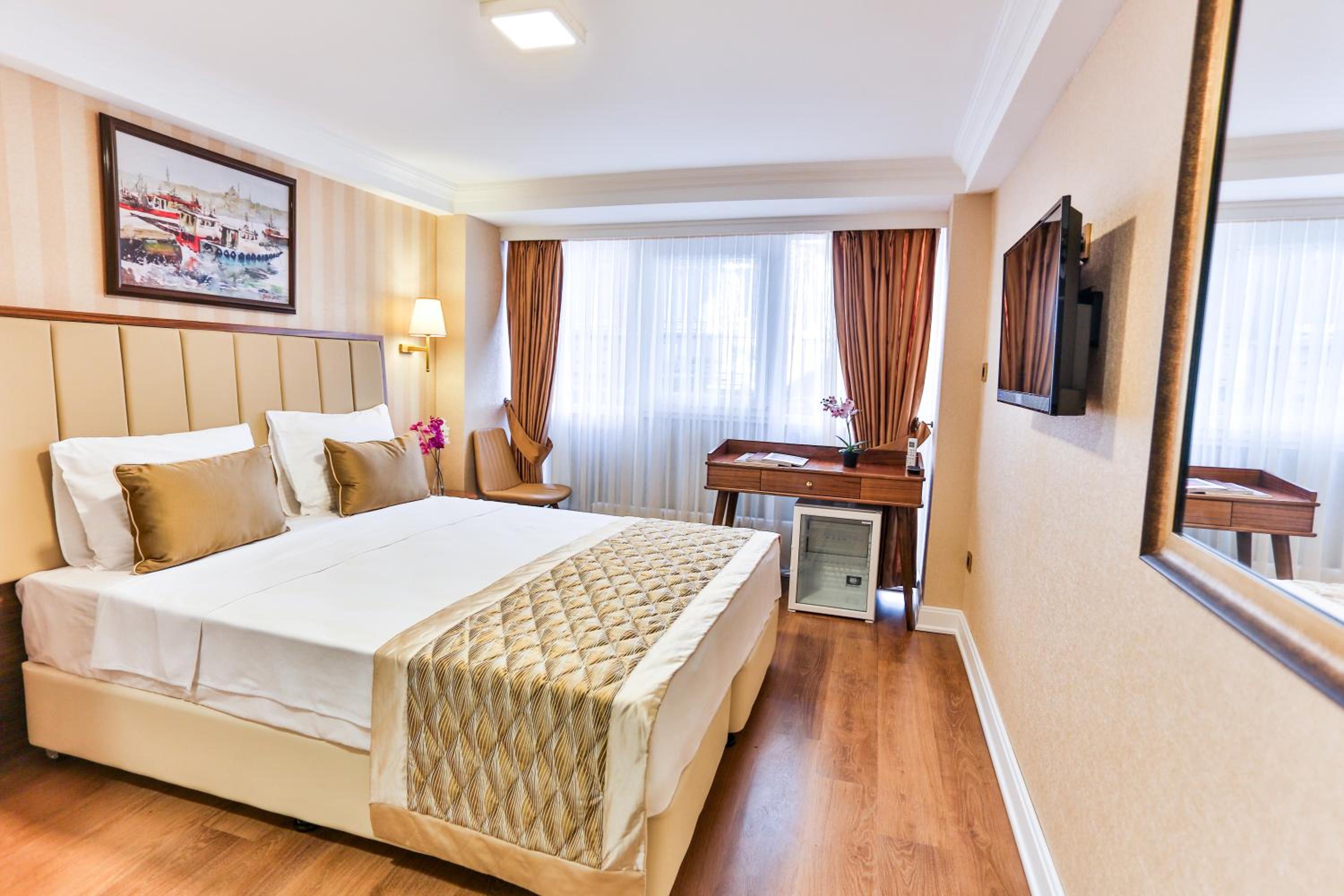 Economy Double Room photo 1