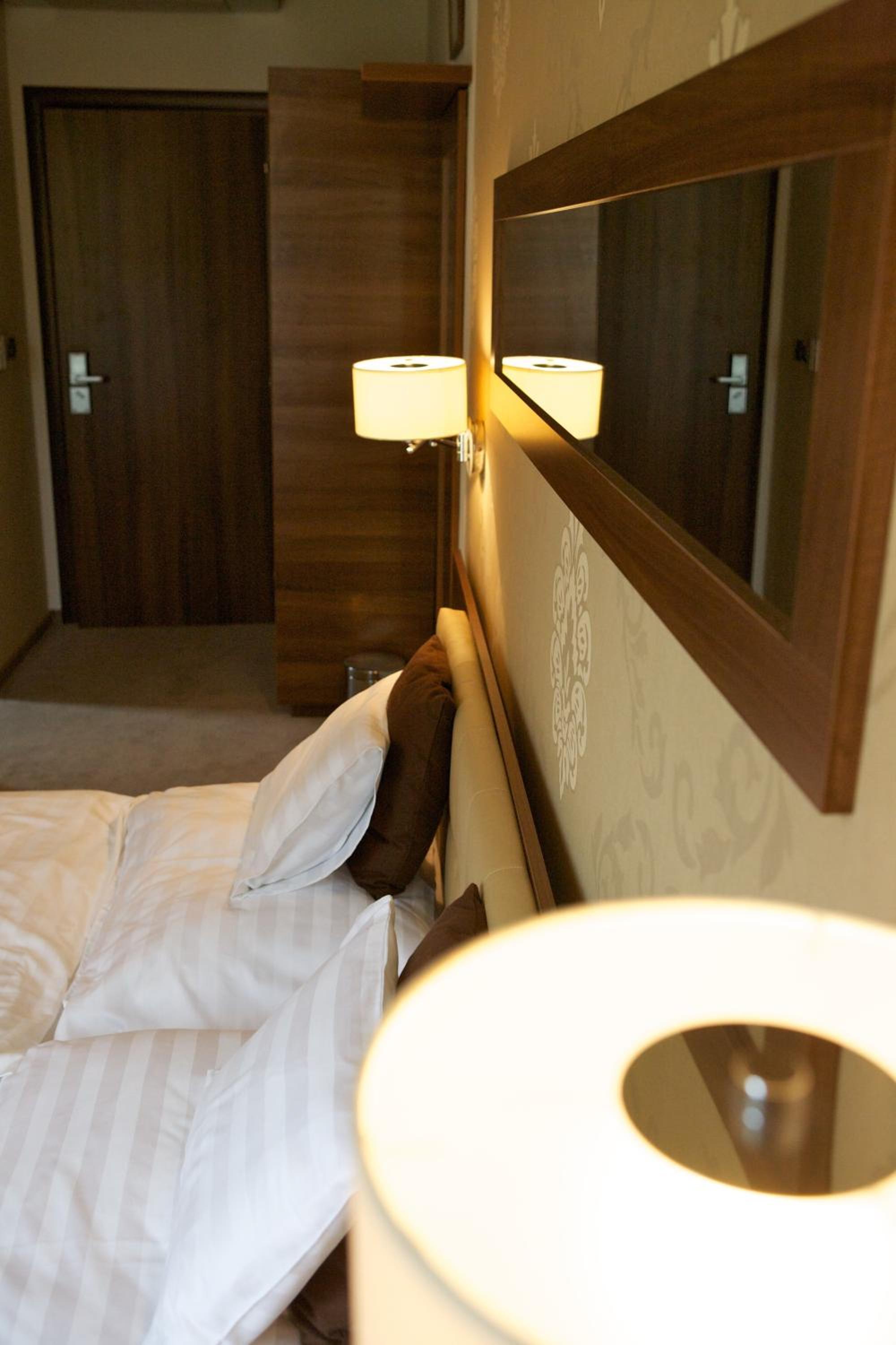 Double Room - Photo 5