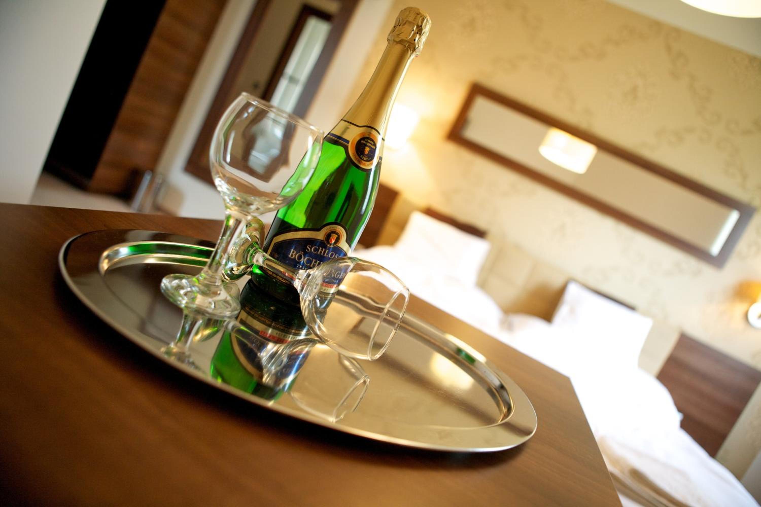 Double Room - Photo 8