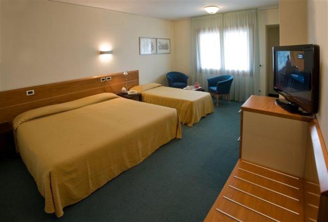 Triple Room photo 2