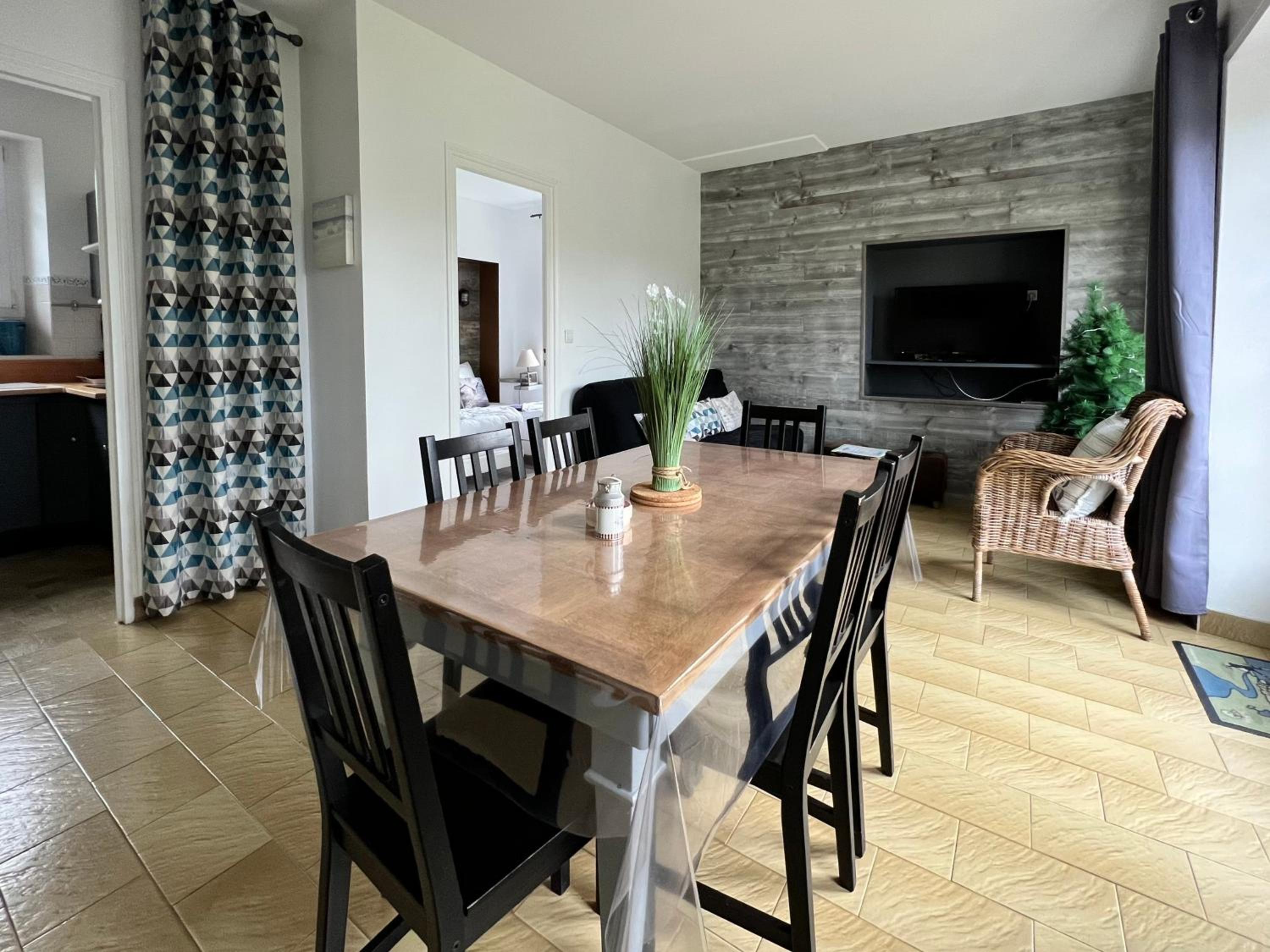Apartment with Terrace photo 3