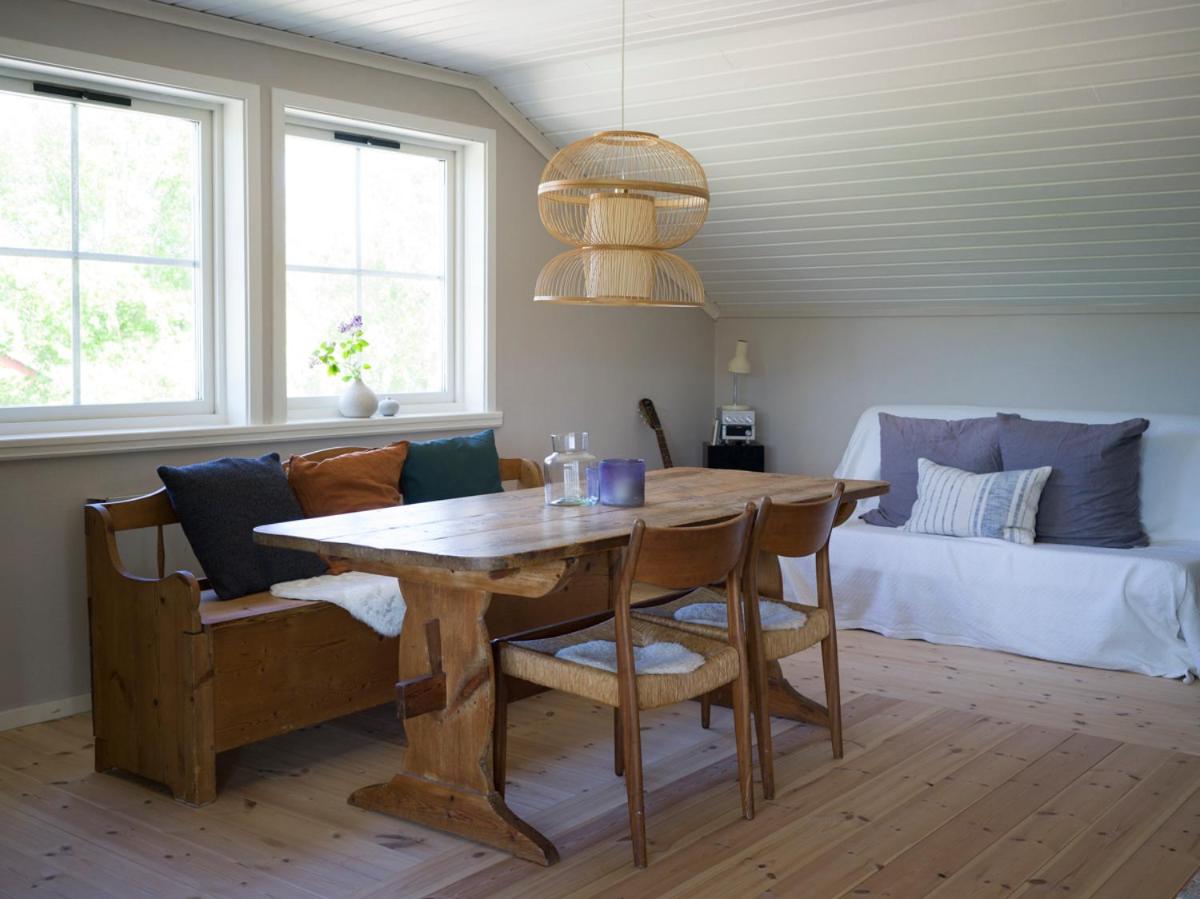One-Bedroom Apartment with Terrace photo 1