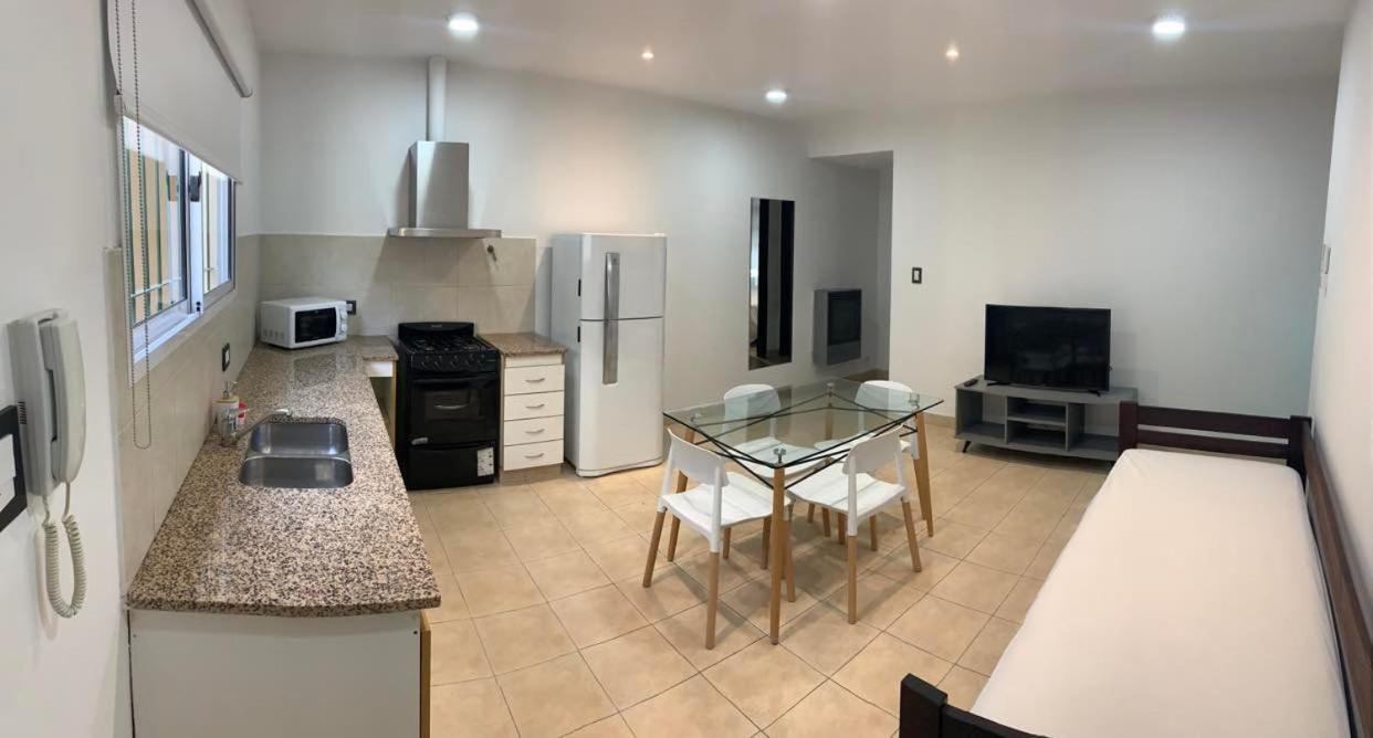 One-Bedroom Apartment photo 2