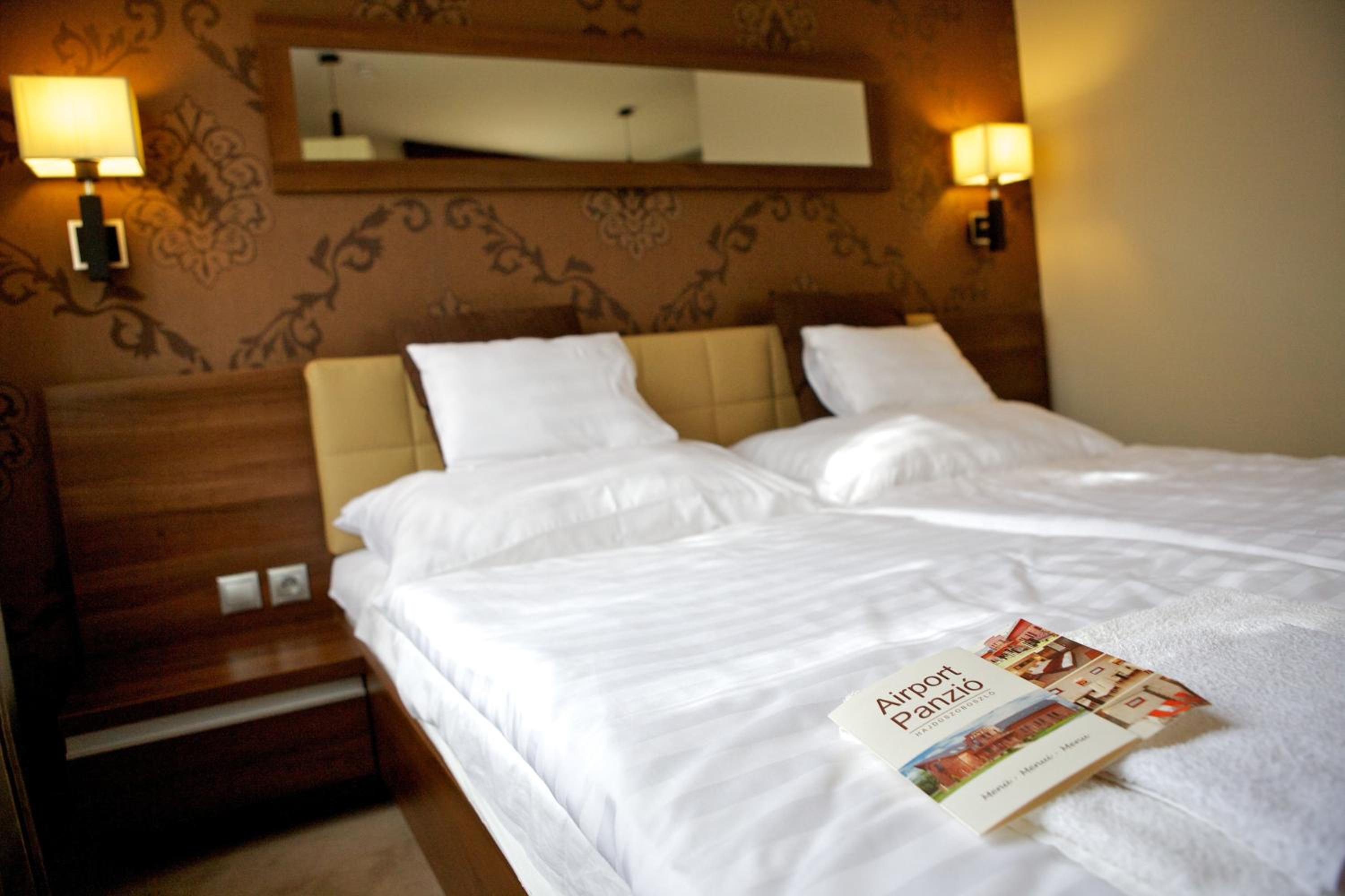 Triple Room - Photo 11