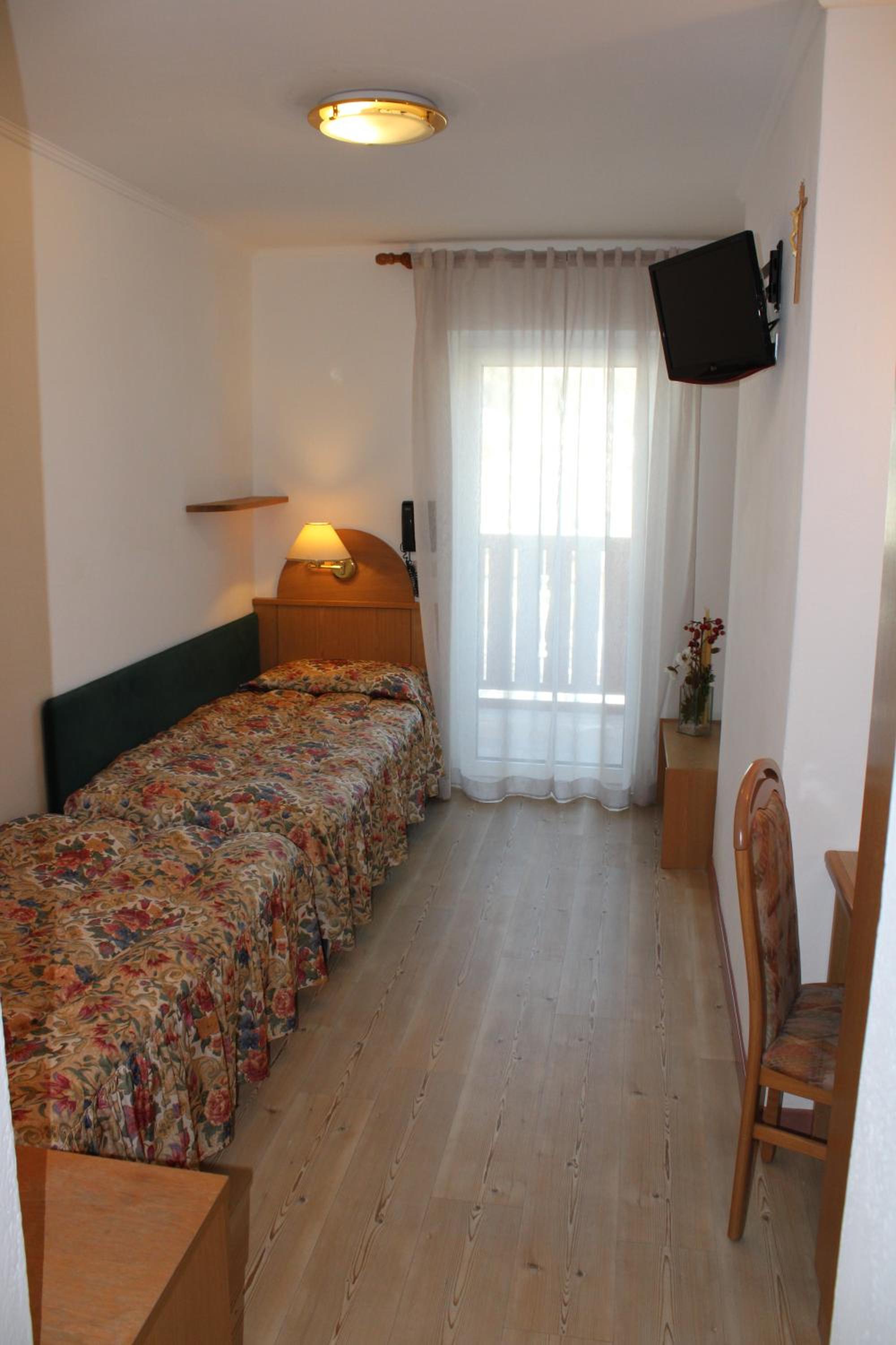 Single Room photo 1