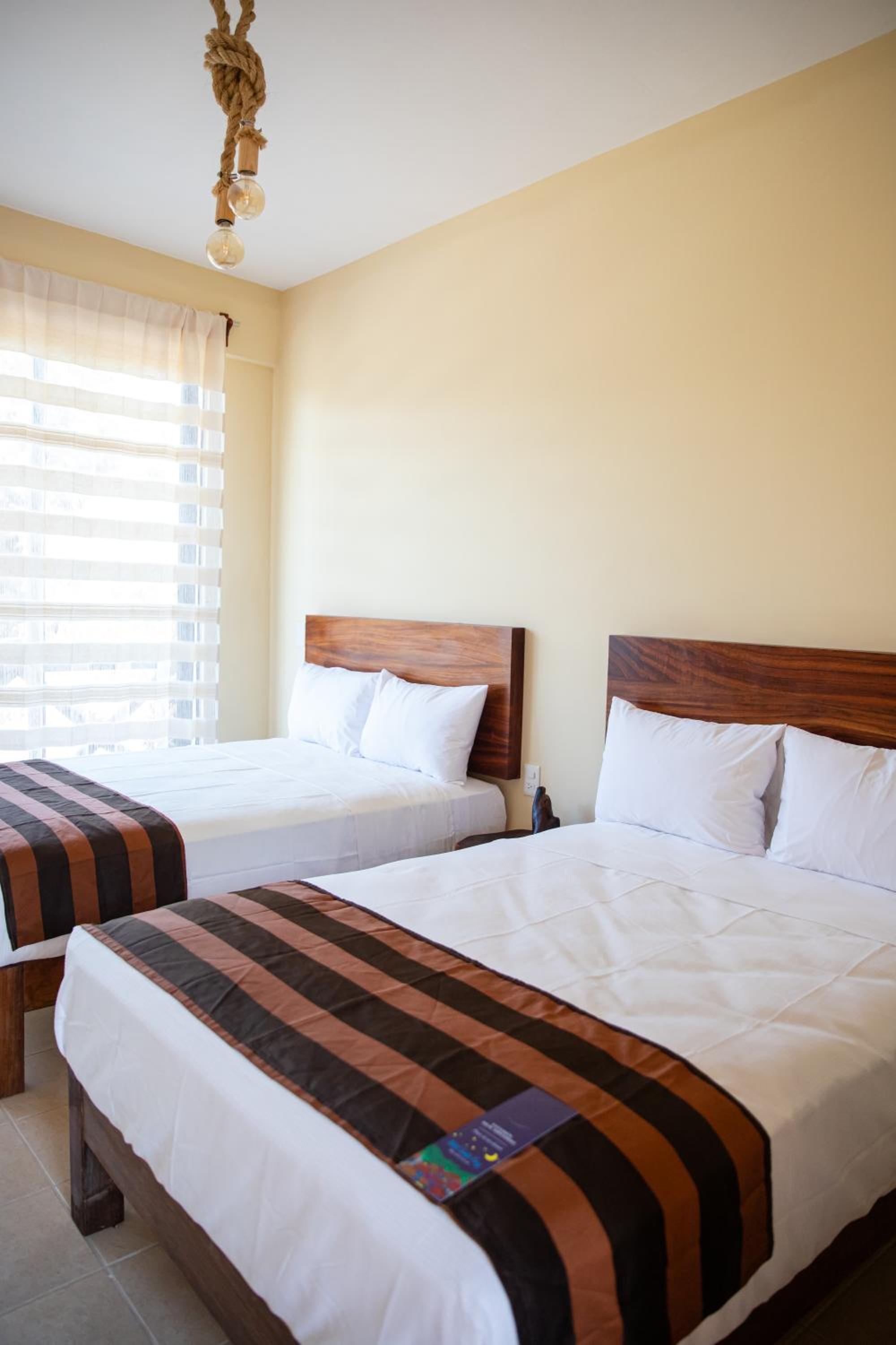 Double Room with Two Double Beds - Photo 4