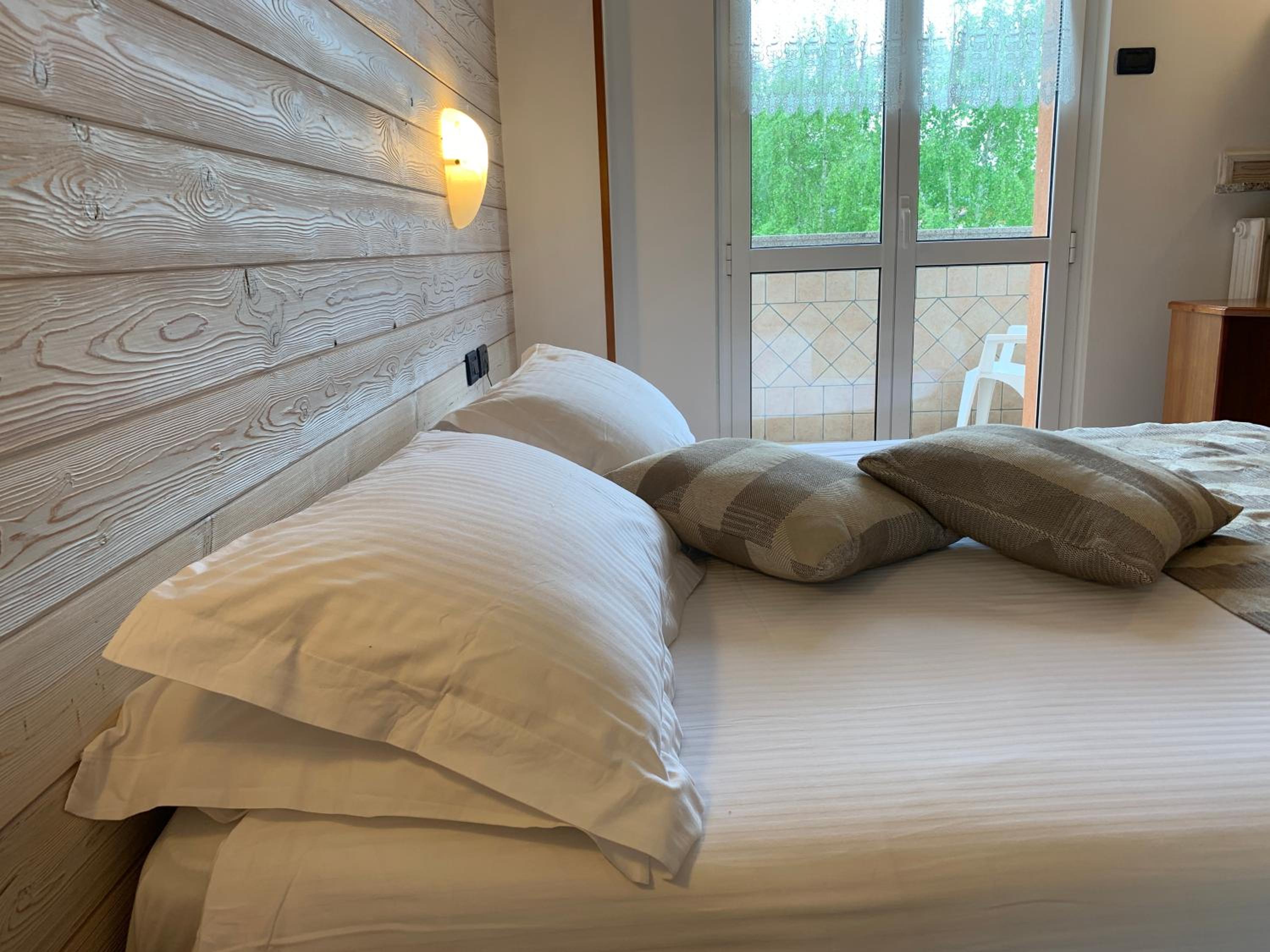 Double Room - Photo 1