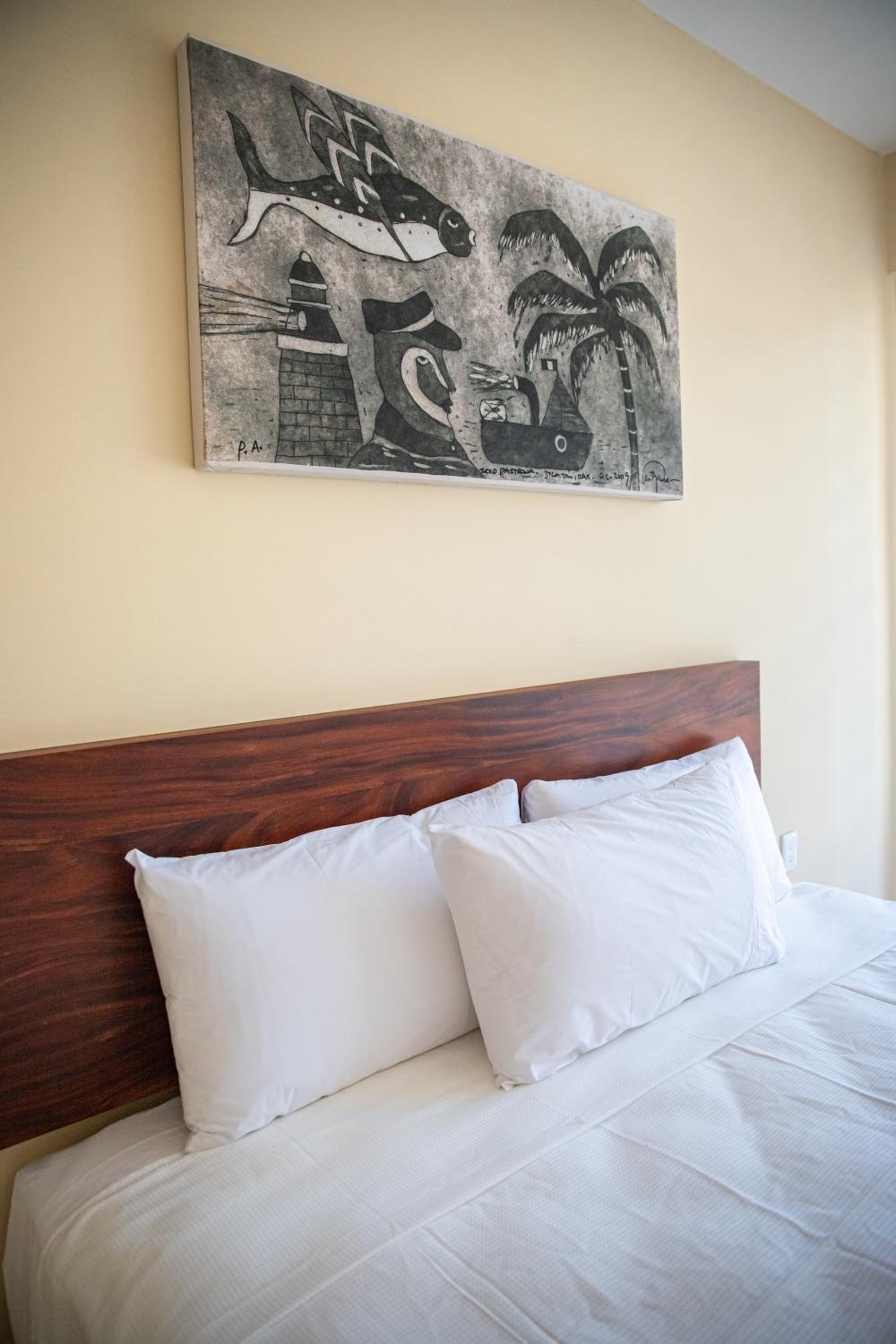 Deluxe Queen Room - Photo 2