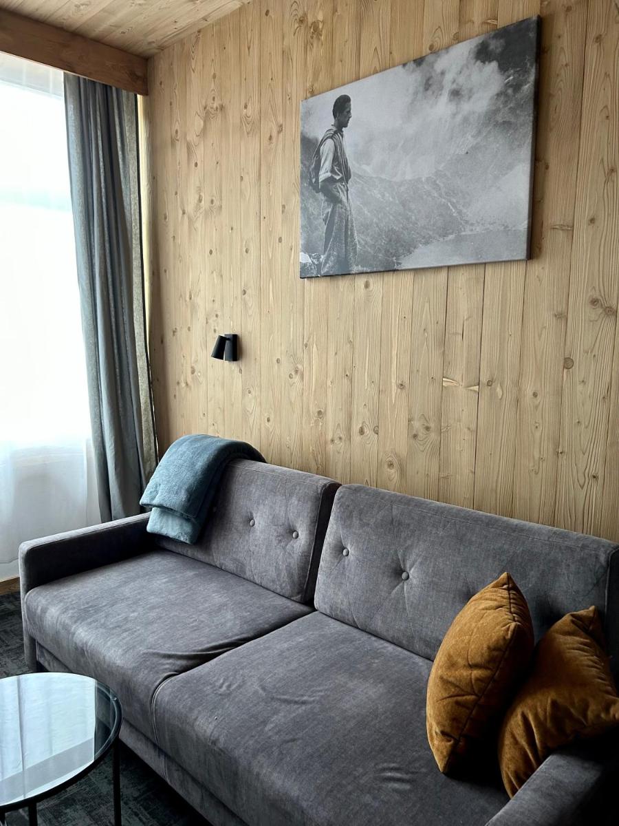 Studio with Sofa Bed