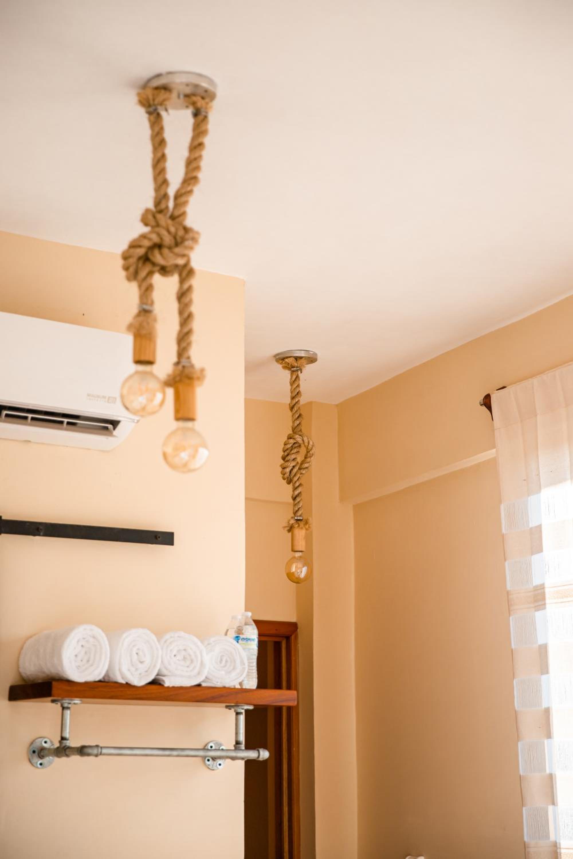 Double Room with Two Double Beds - Photo 1
