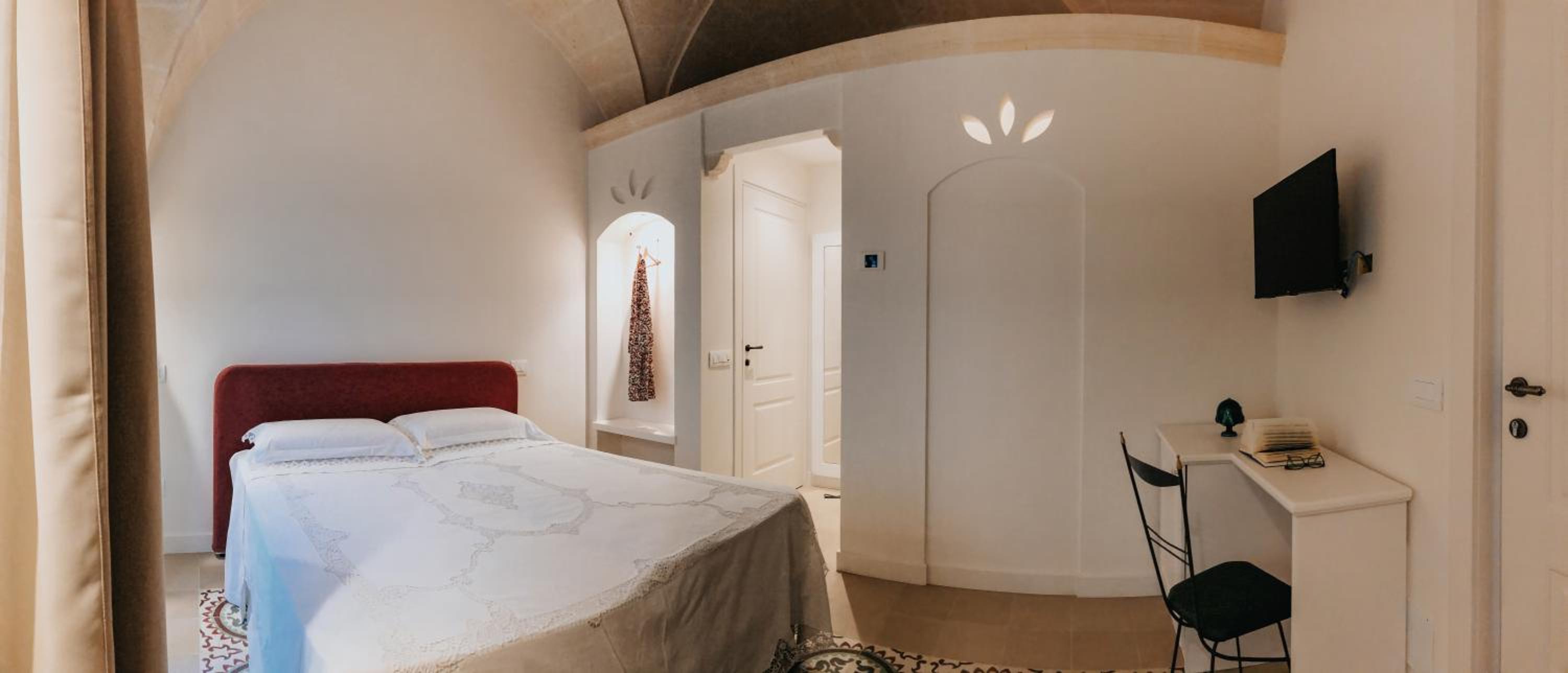 Deluxe Double or Twin Room with Balcony photo 1