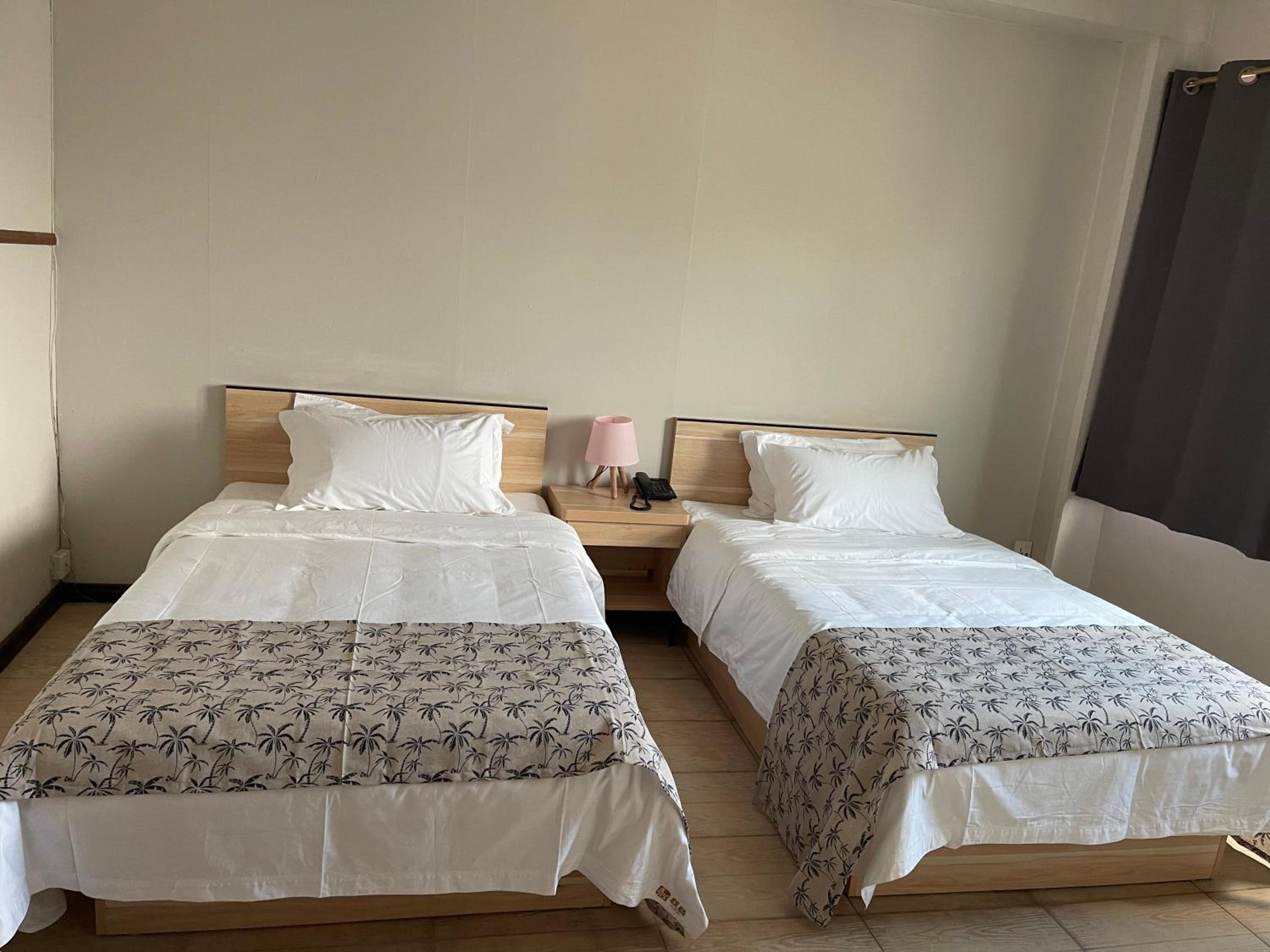 Twin Room with View - Photo 3