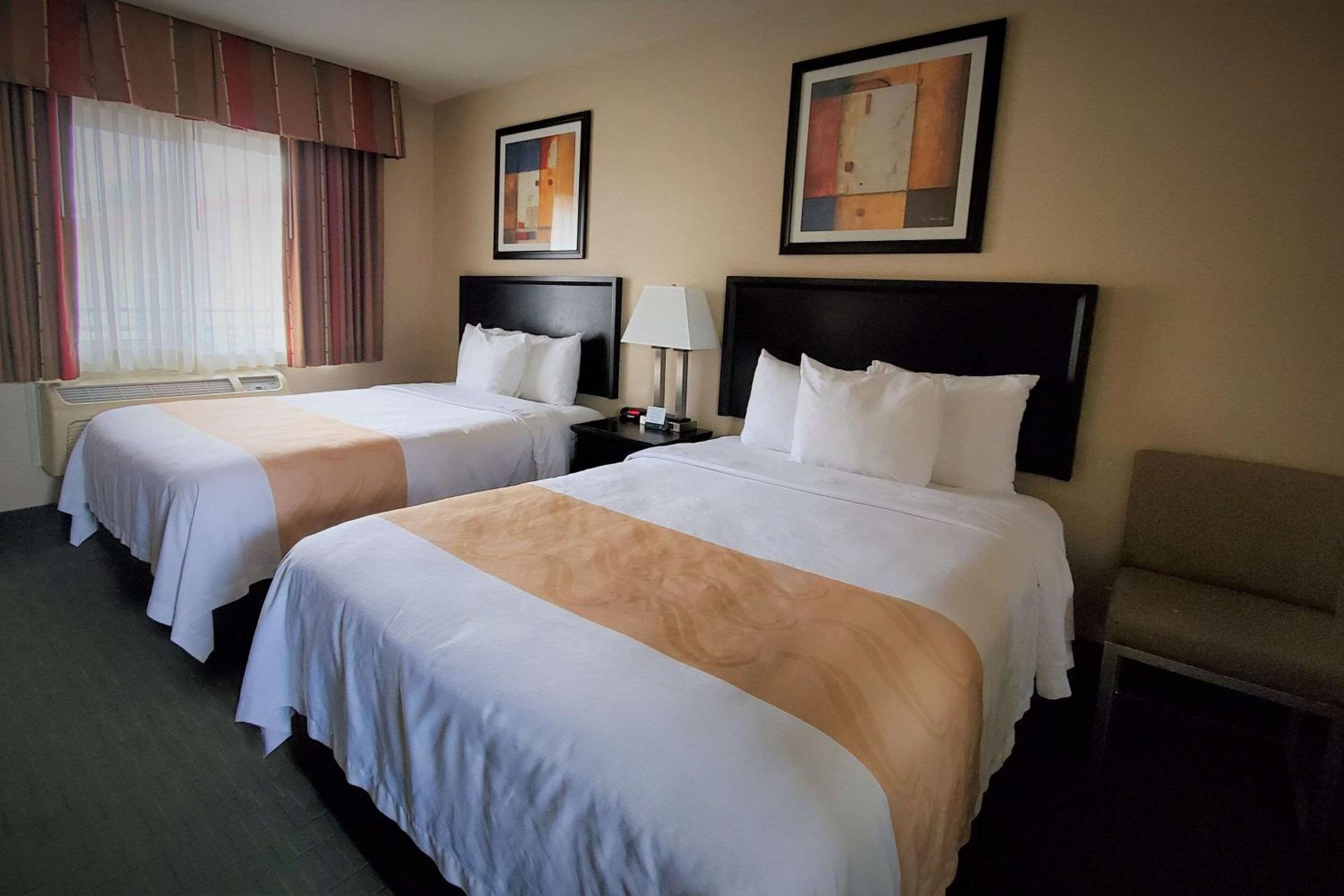 Standard Room, 2 Double Beds, Non Smoking - Photo 1