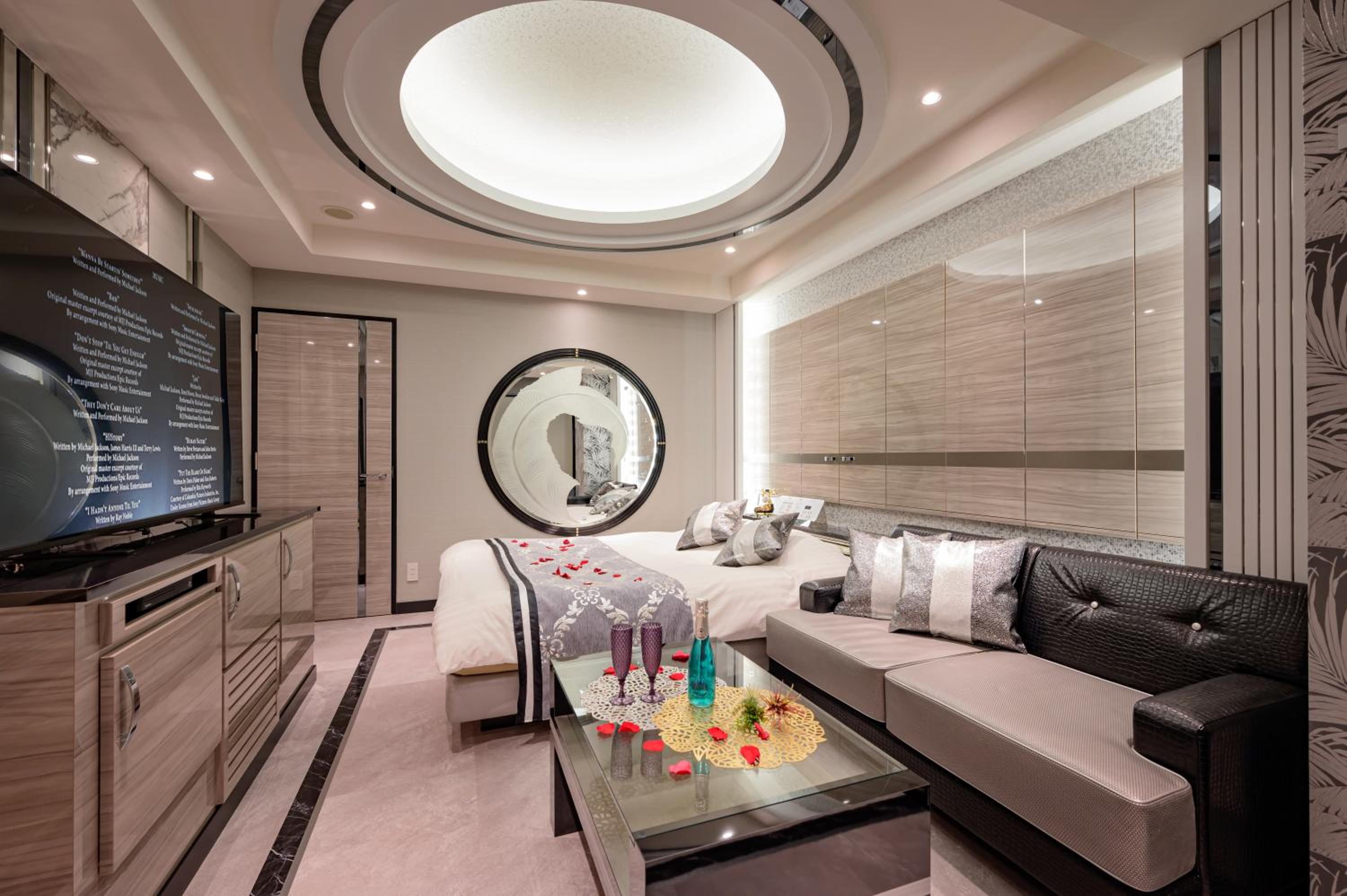 Large Double Room photo 1