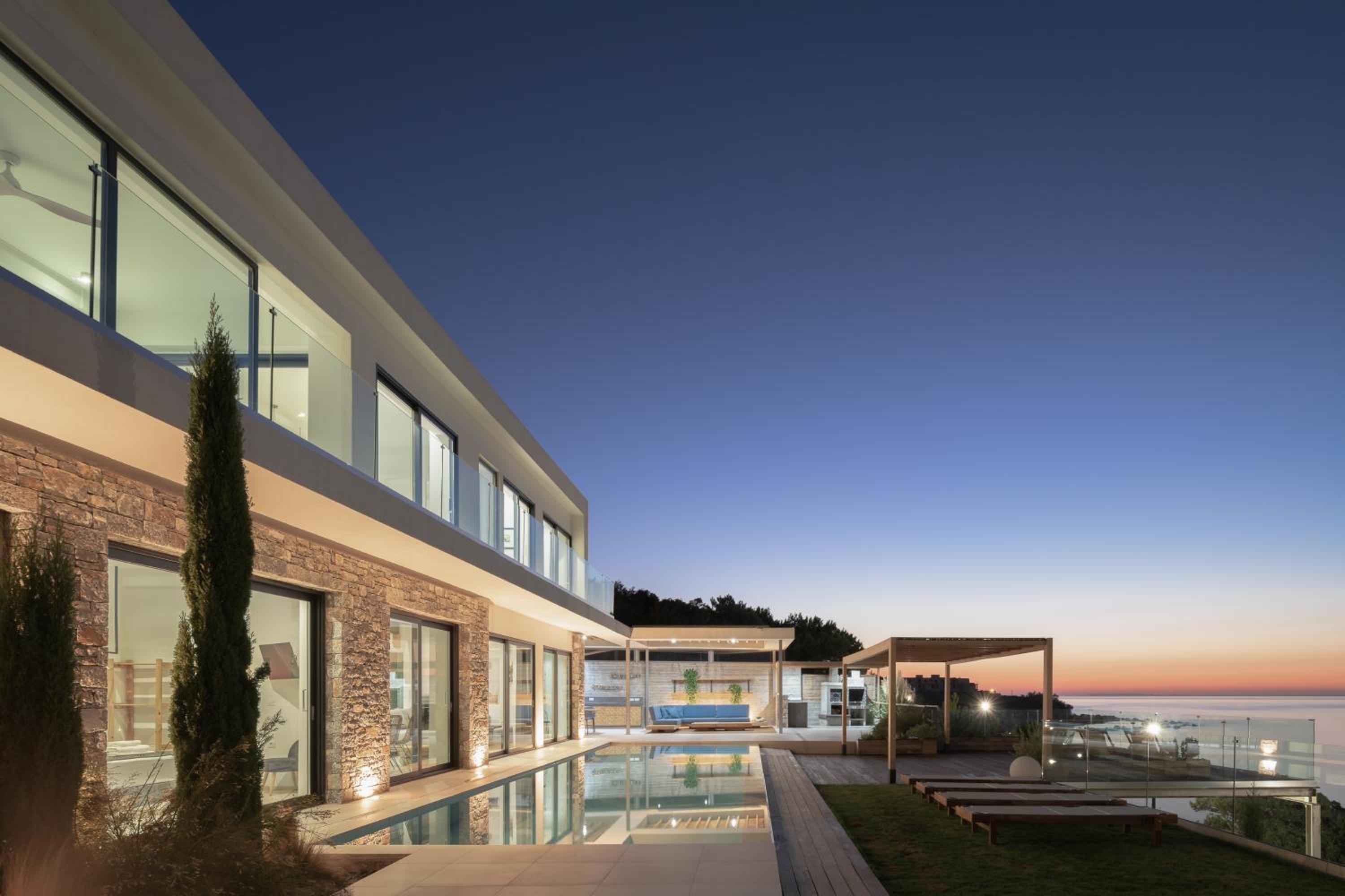 Villa photo 3