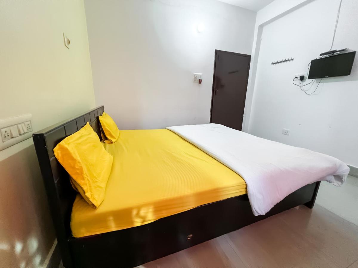Double or Twin Room with Balcony photo 2