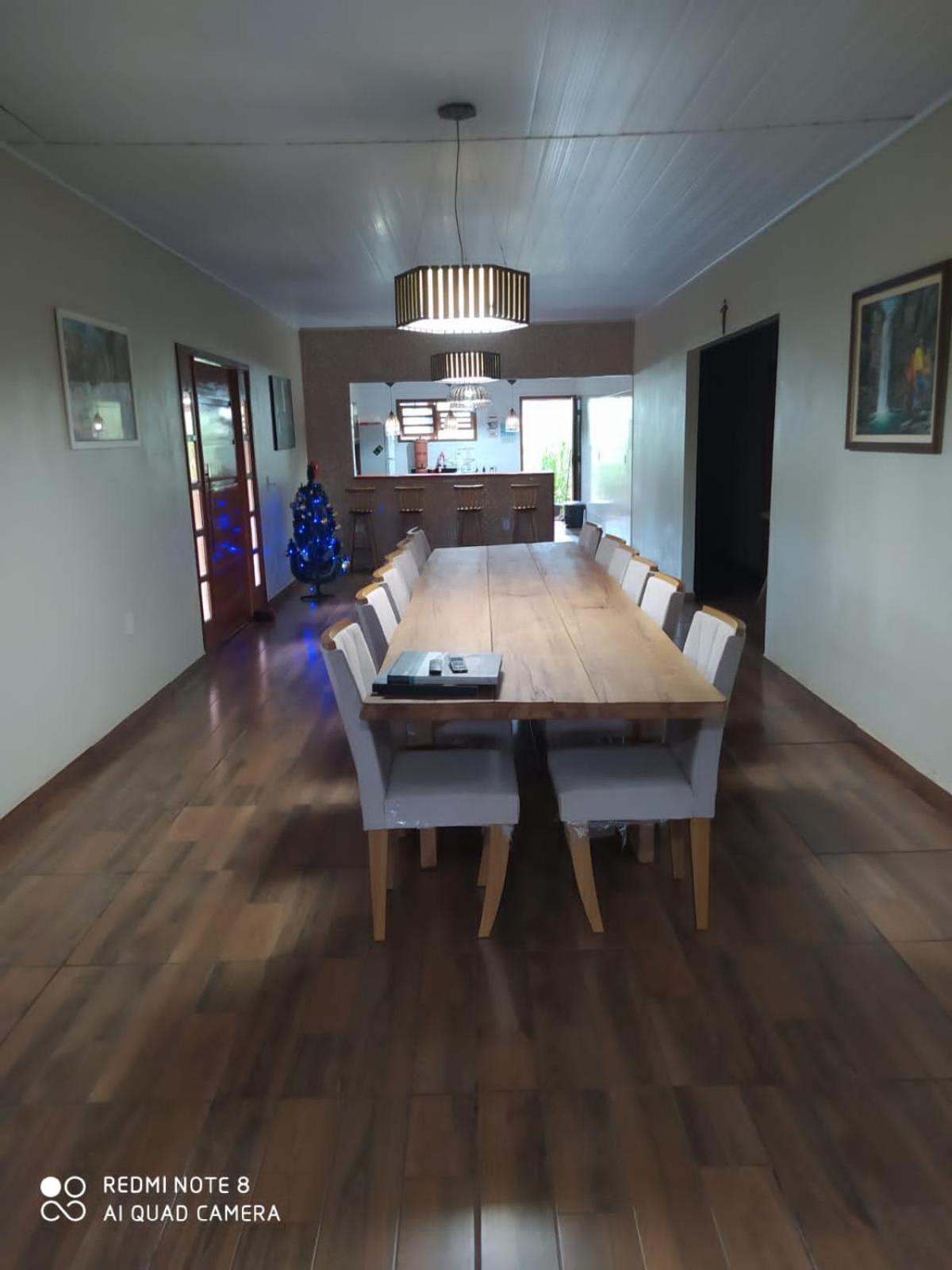 Seven-Bedroom House photo 2