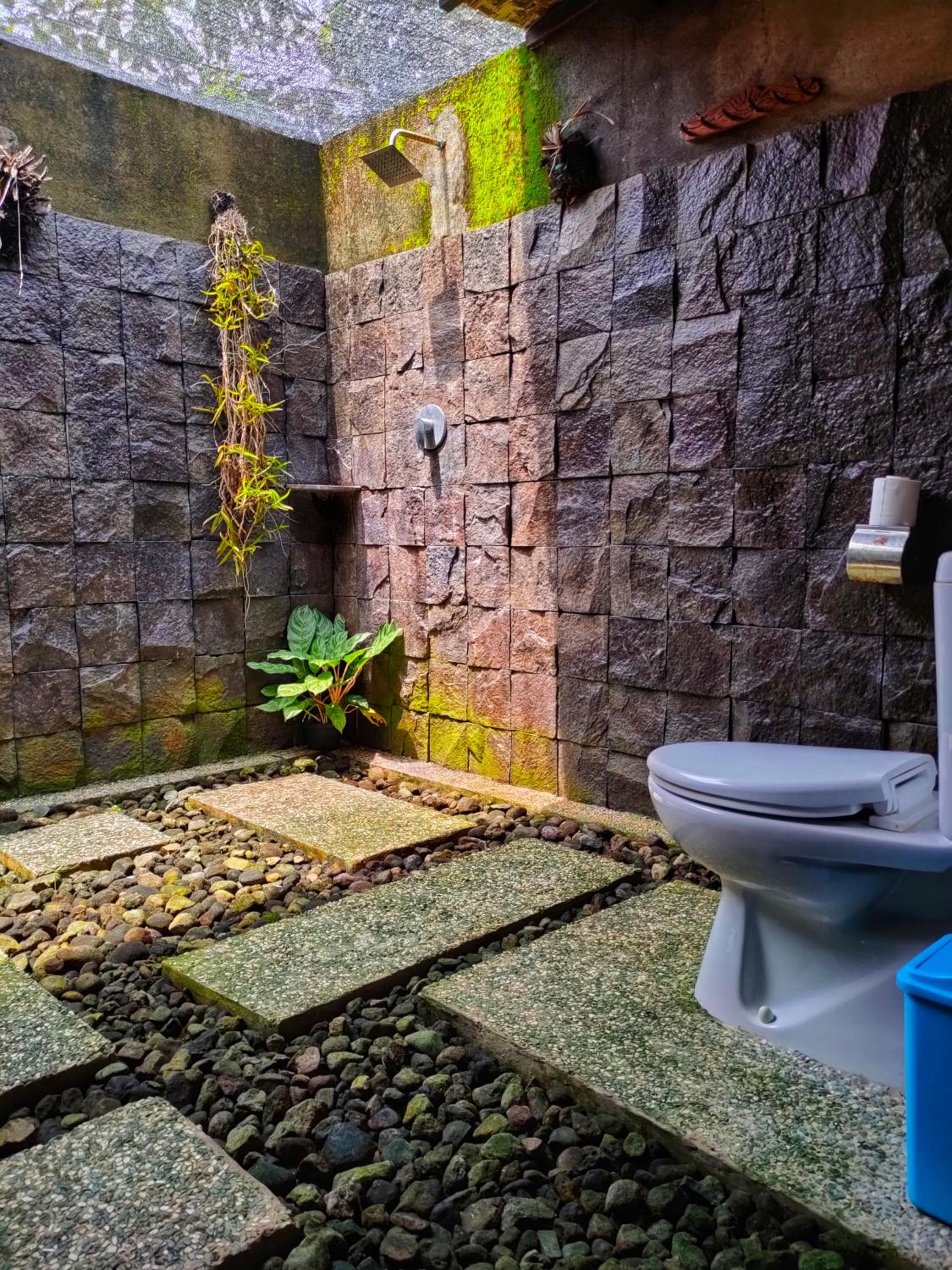 Double Room with Private Bathroom - Photo 11